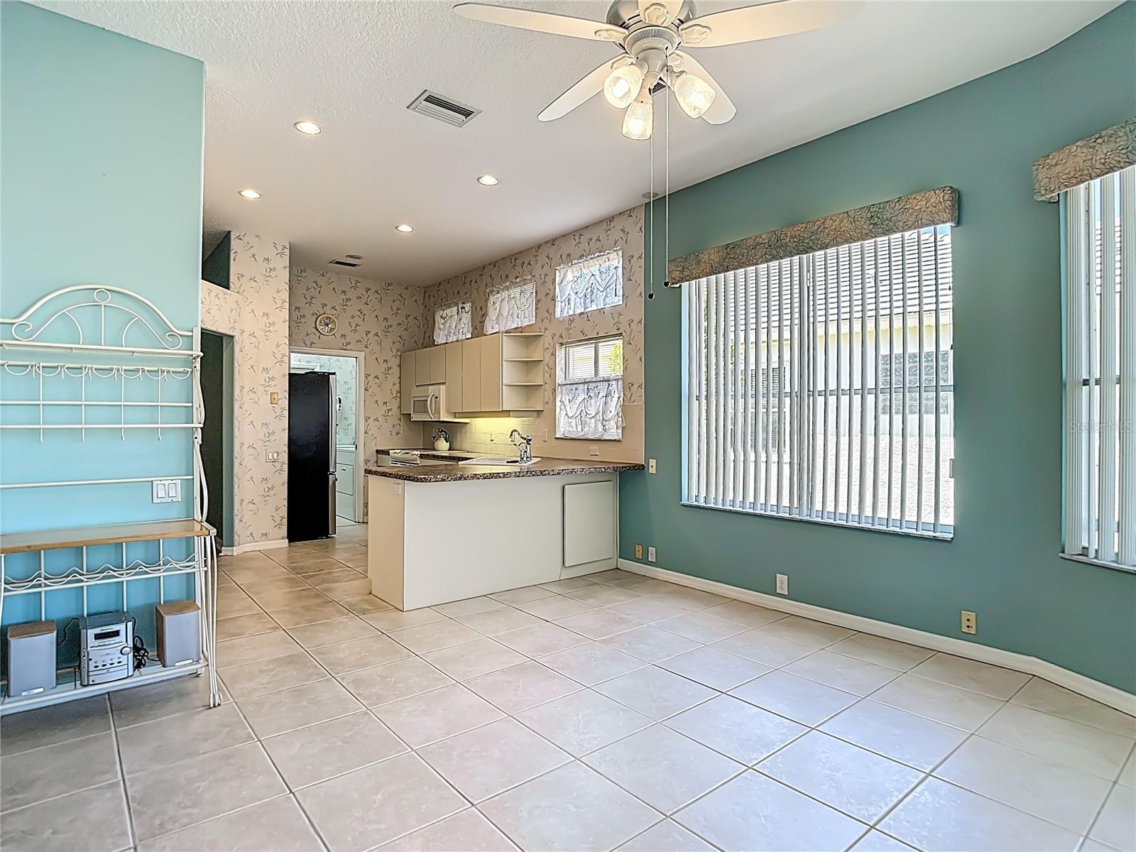 Image 37 of 68 For 9289 Penelope Drive