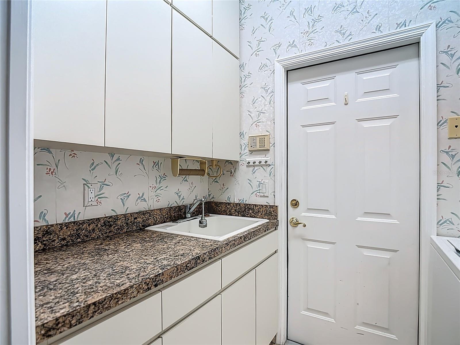 Image 54 of 68 For 9289 Penelope Drive