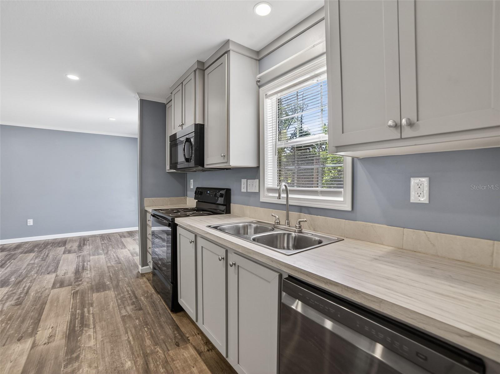 Image 15 of 47 For 34938 Punch Road