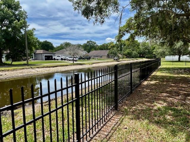 Image 18 of 43 For 22444 Oakville Drive