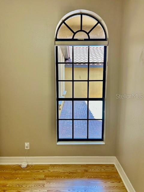 Image 30 of 43 For 22444 Oakville Drive