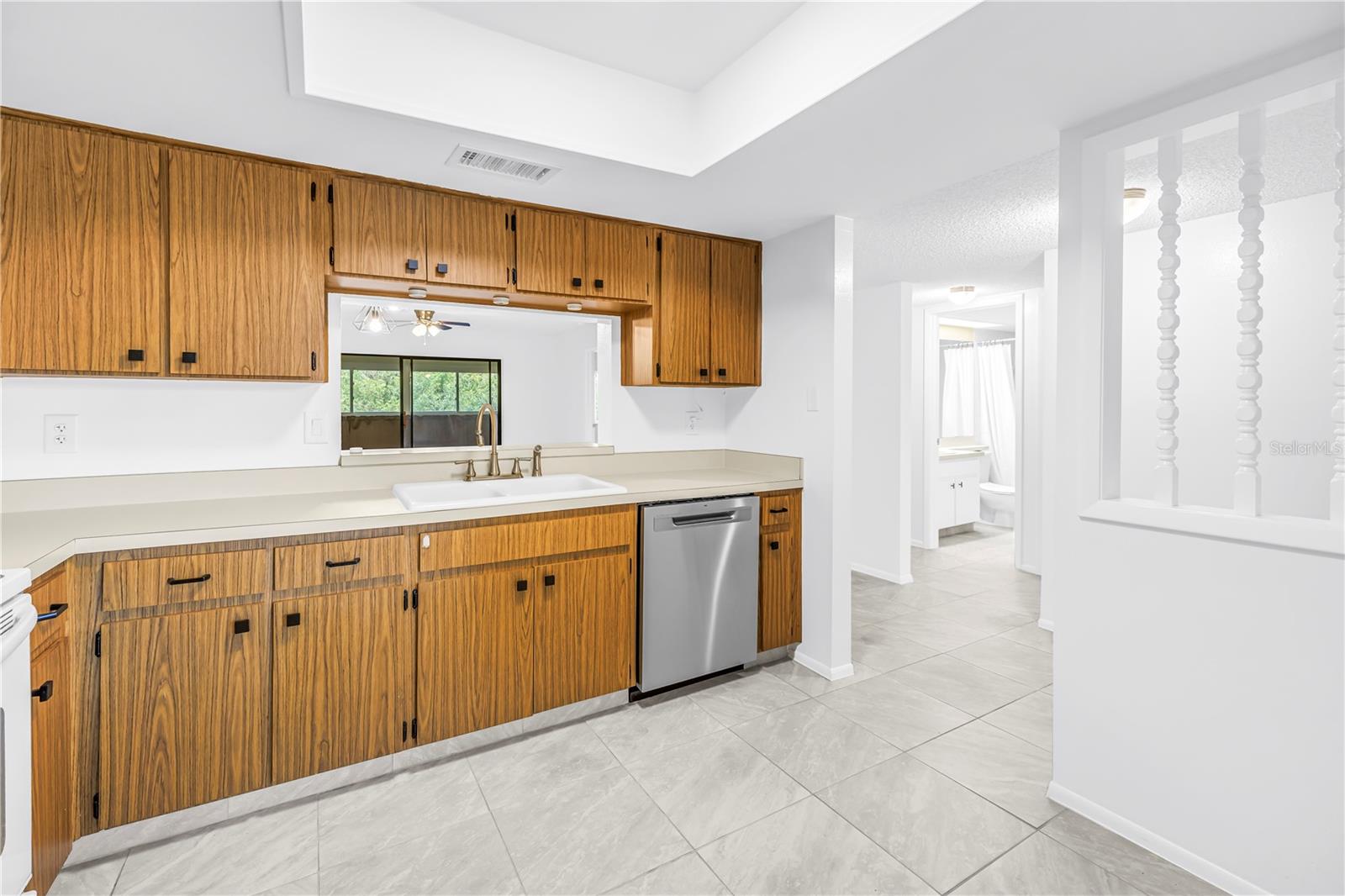 Image 6 of 20 For 3600 Magnolia Ridge Circle 1224