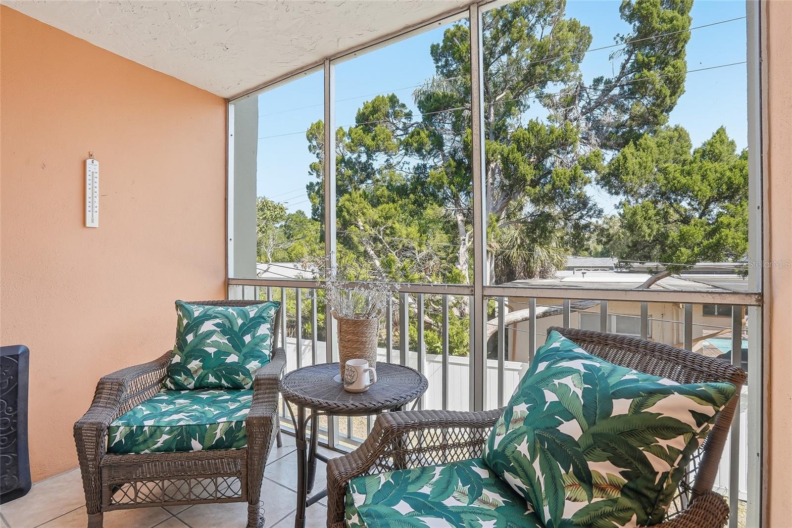 Image 29 of 52 For 952 Virginia Street 202