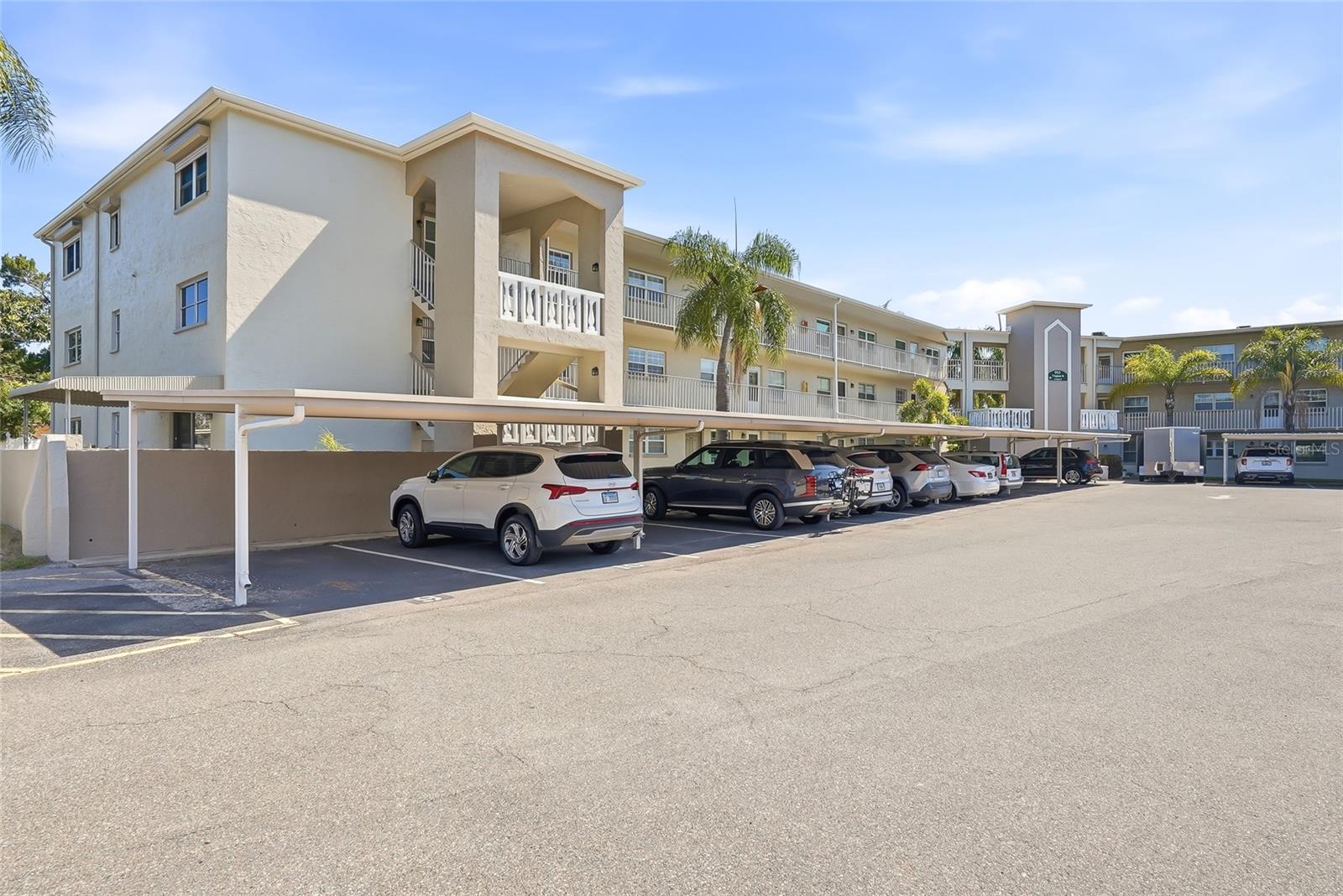 Image 5 of 52 For 952 Virginia Street 202