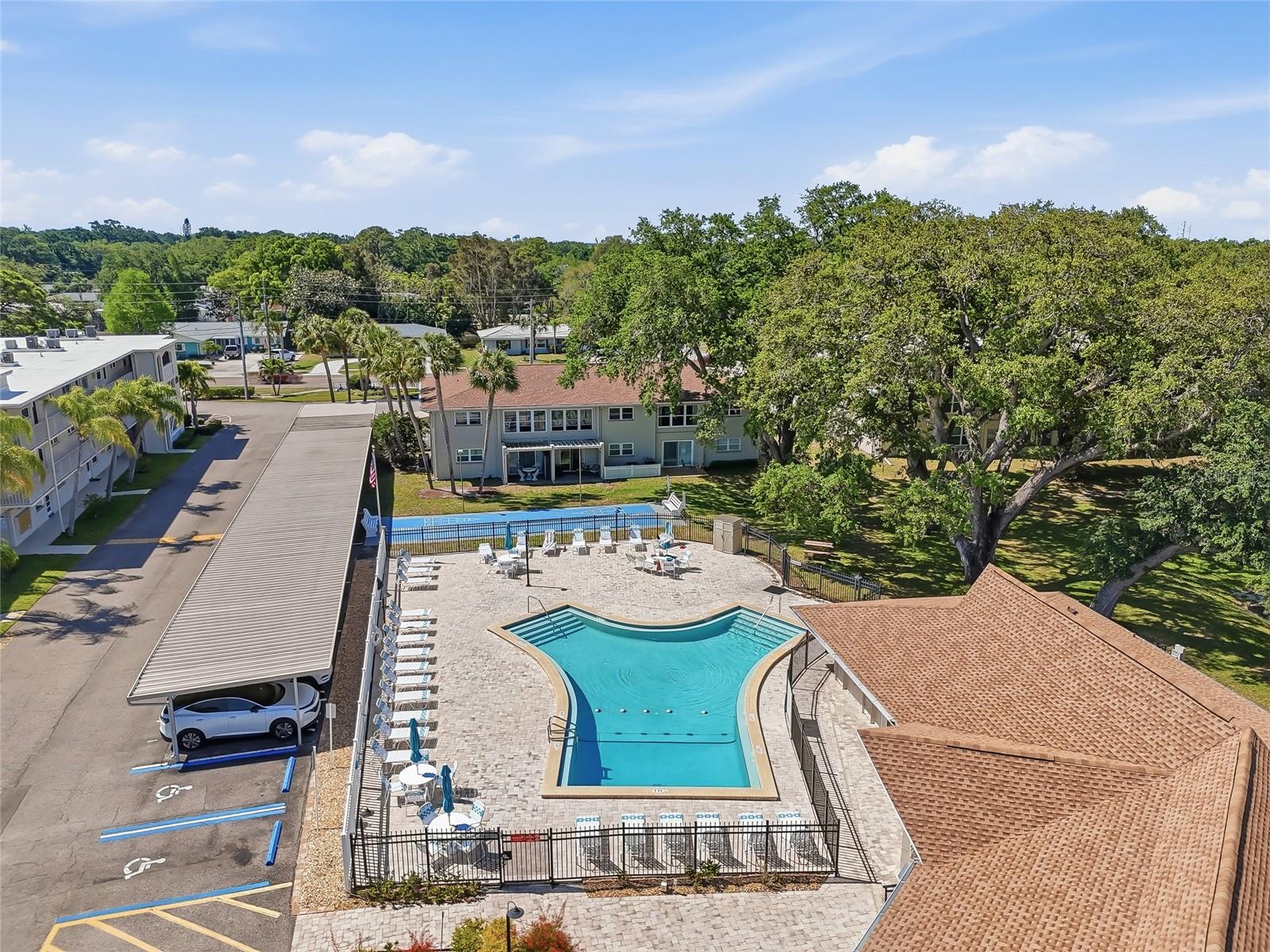 Image 51 of 52 For 952 Virginia Street 202