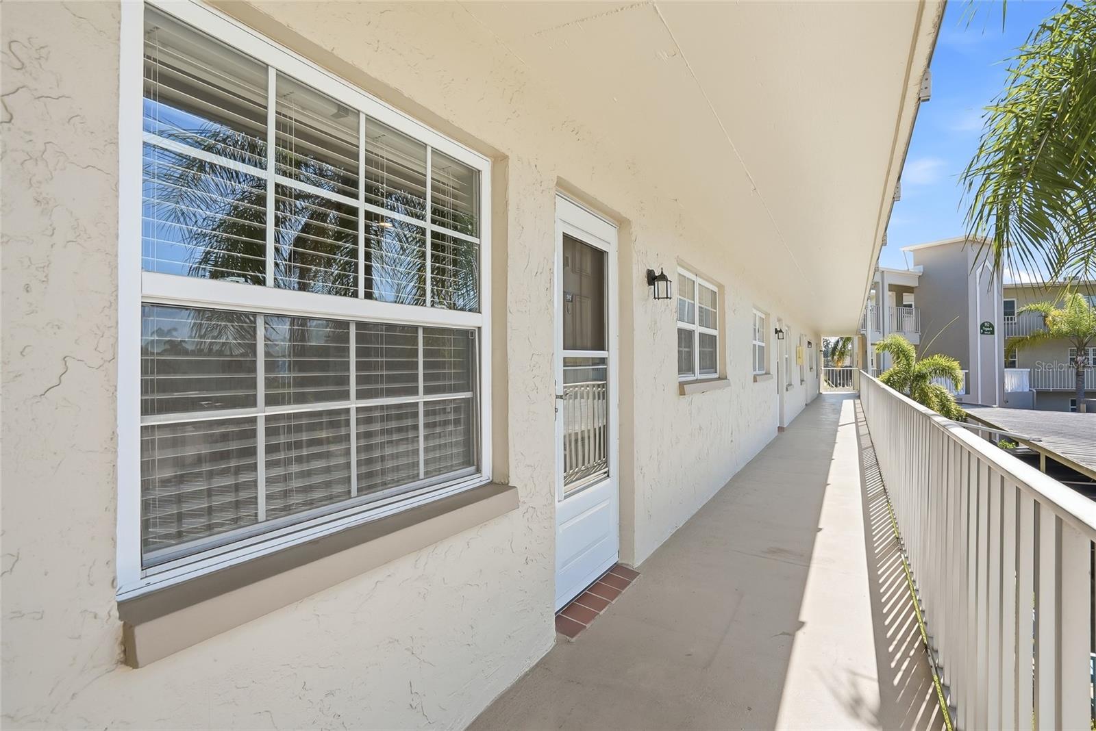 Image 9 of 52 For 952 Virginia Street 202