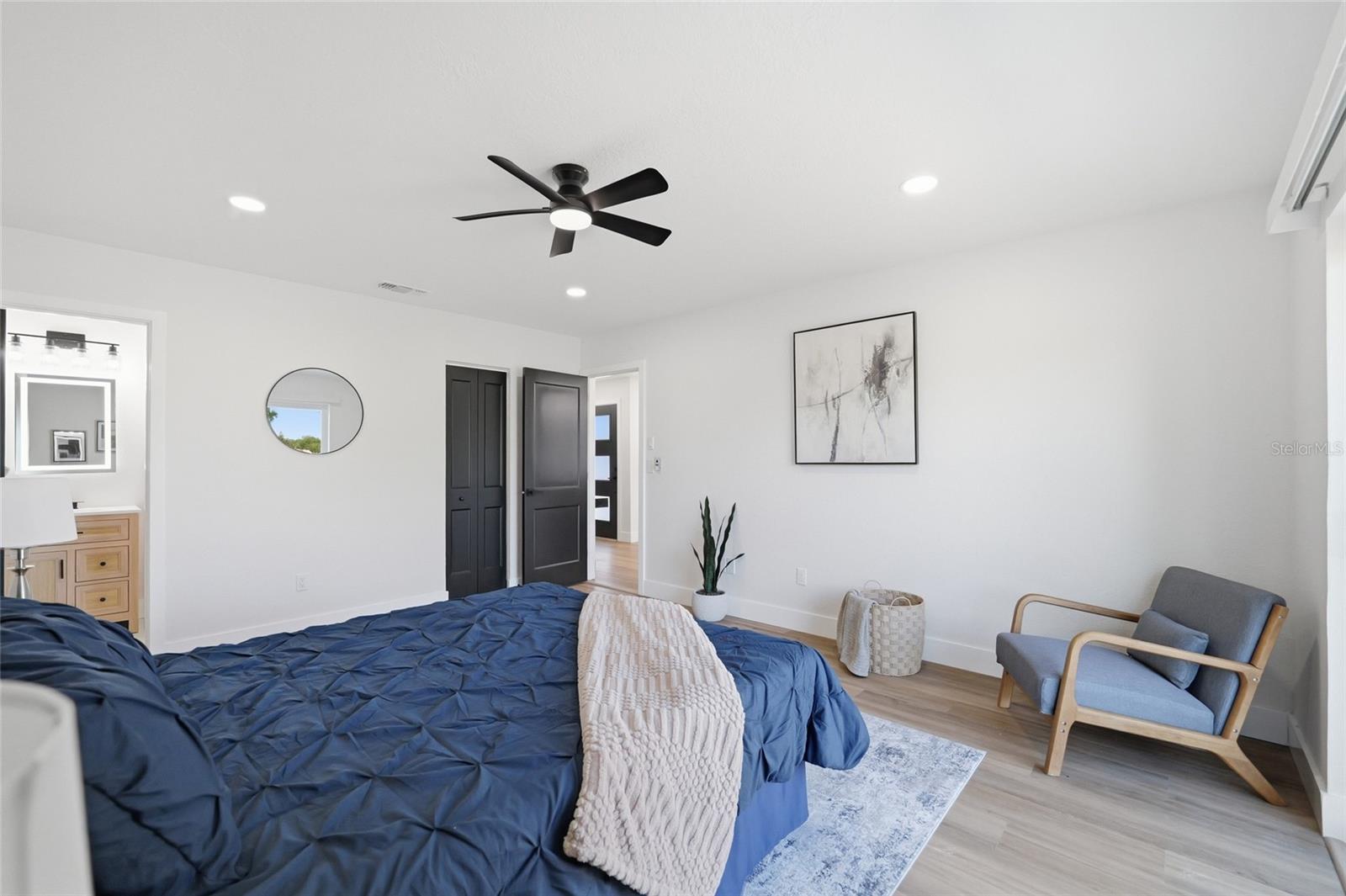 Image 18 of 37 For 1423 Chesterfield Drive