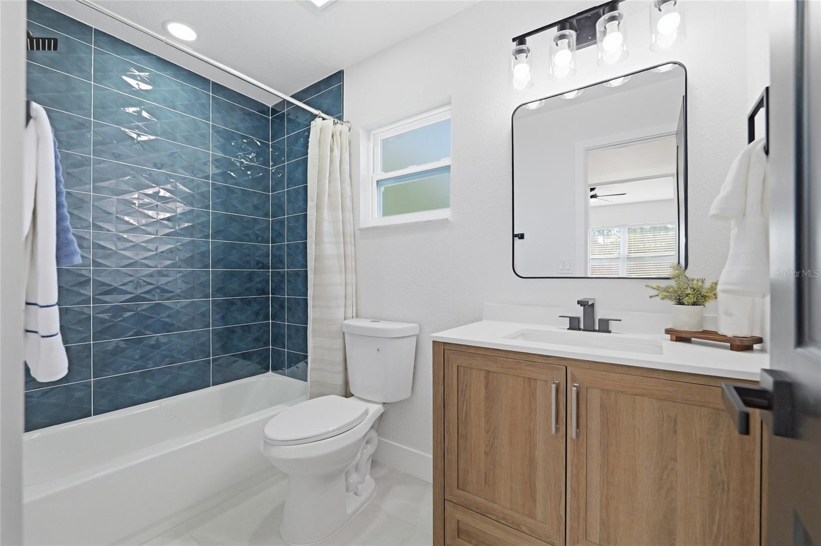 Image 23 of 37 For 1423 Chesterfield Drive