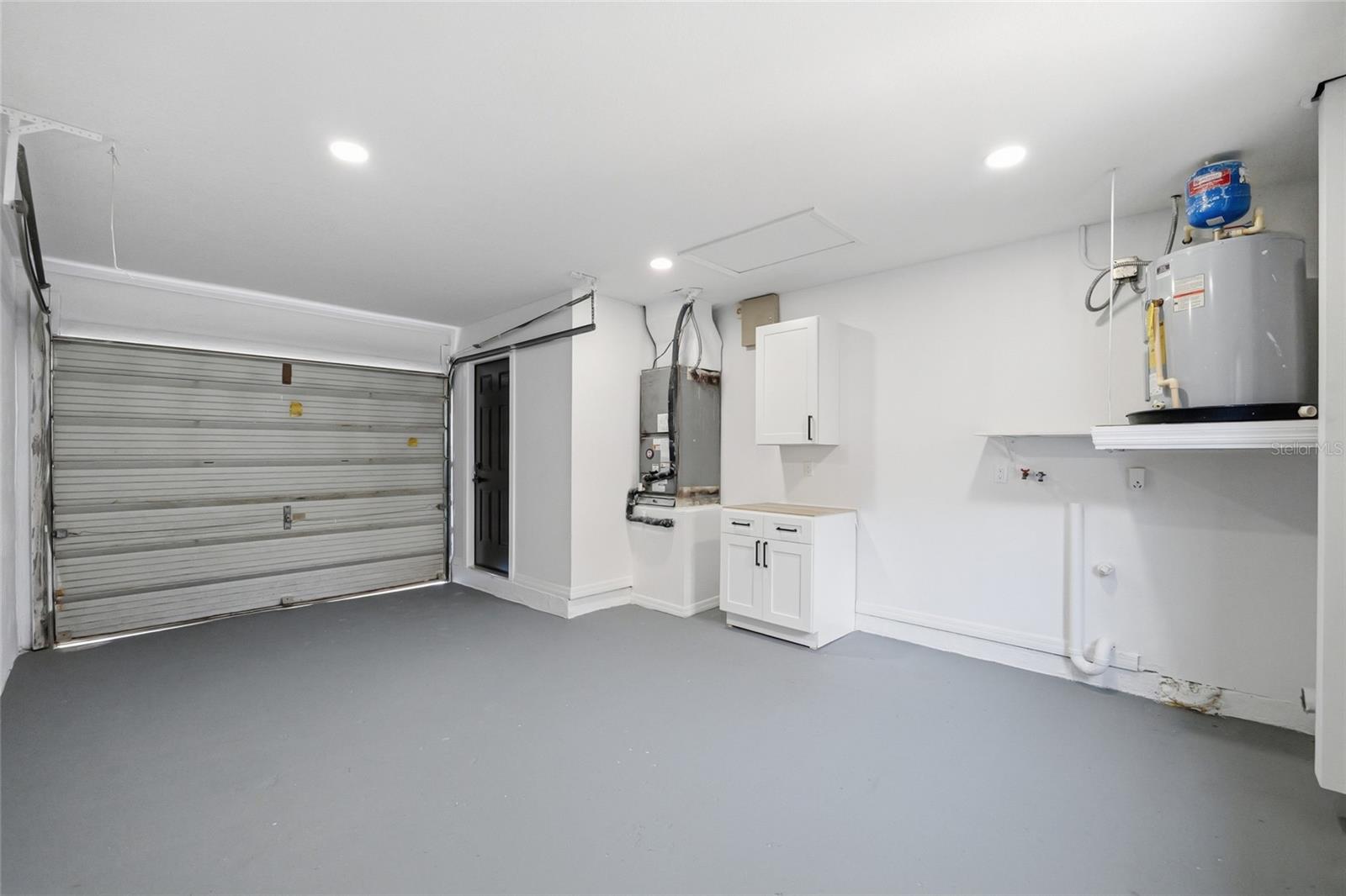 Image 24 of 37 For 1423 Chesterfield Drive