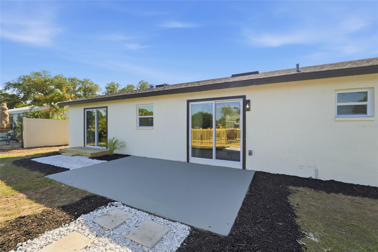 Image 25 of 37 For 1423 Chesterfield Drive