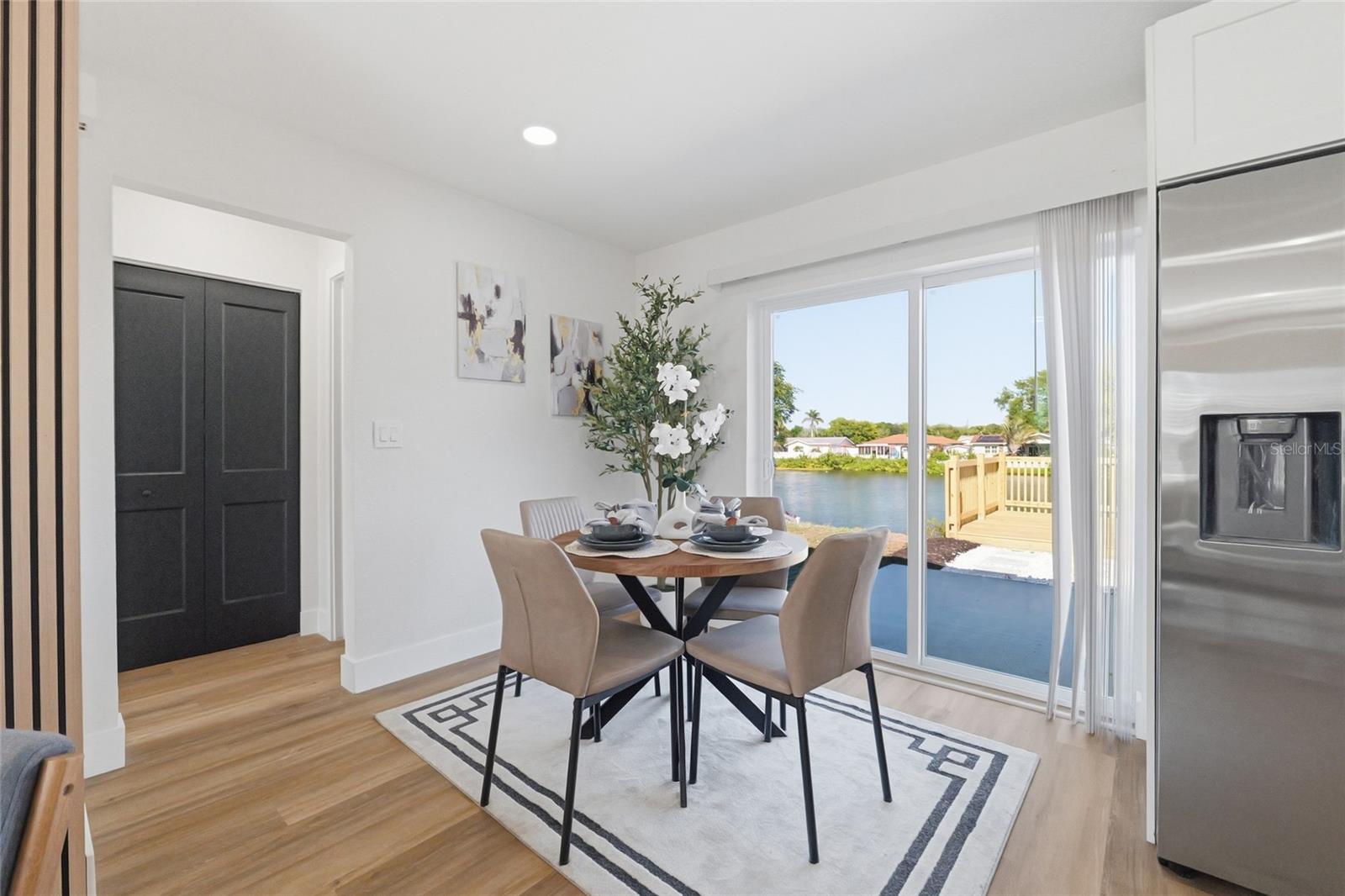 Image 9 of 37 For 1423 Chesterfield Drive