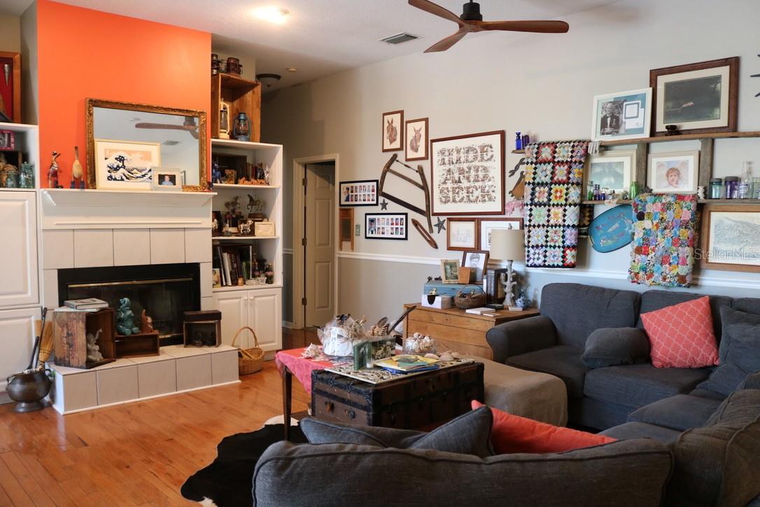 Image 13 of 73 For 19150 Livingston Avenue