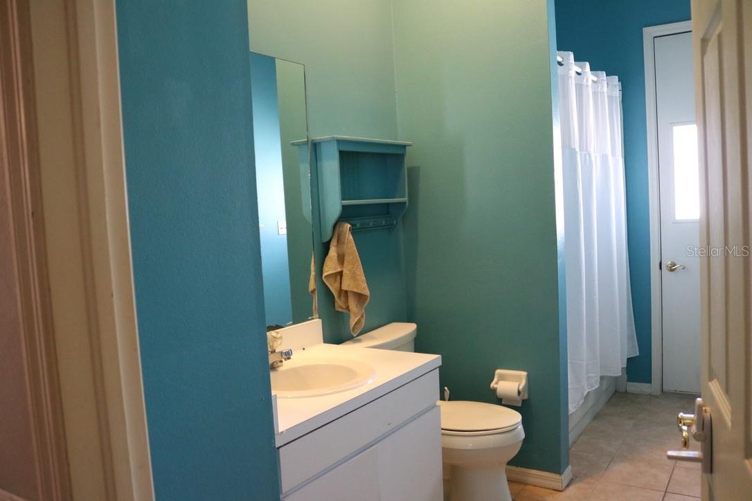 Image 17 of 73 For 19150 Livingston Avenue