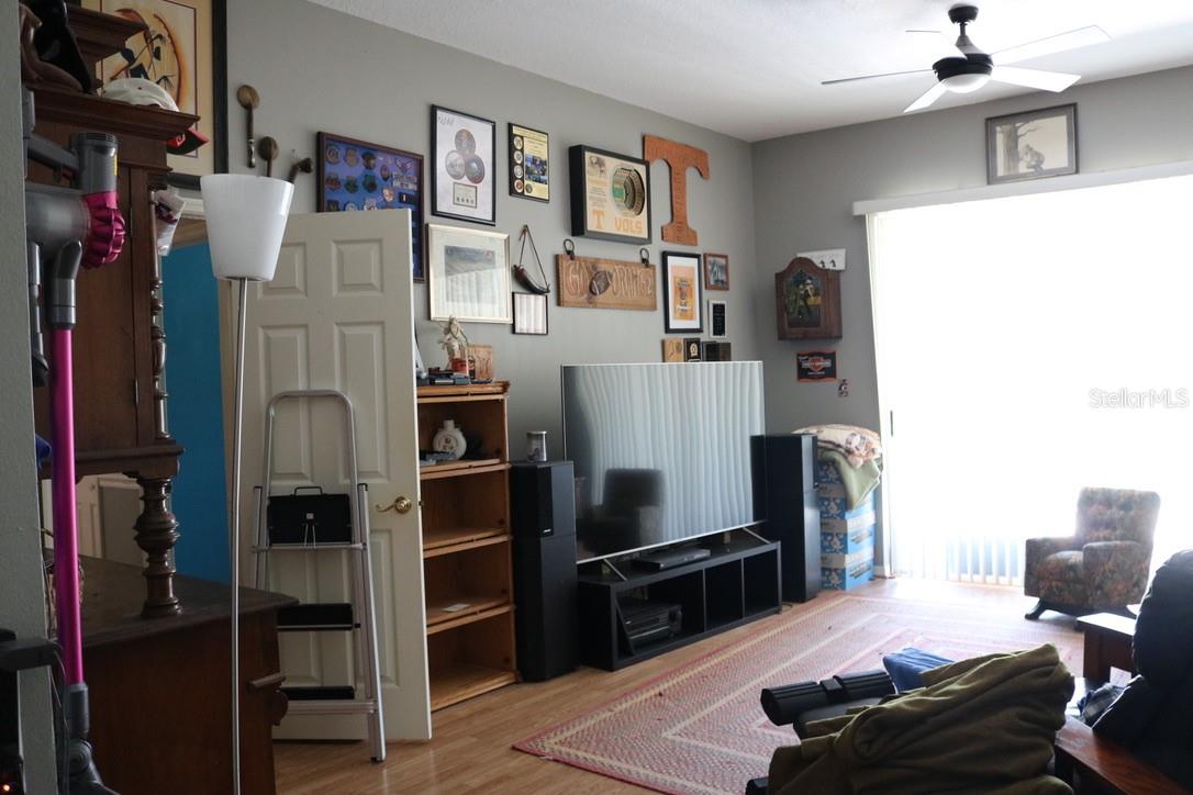 Image 19 of 73 For 19150 Livingston Avenue