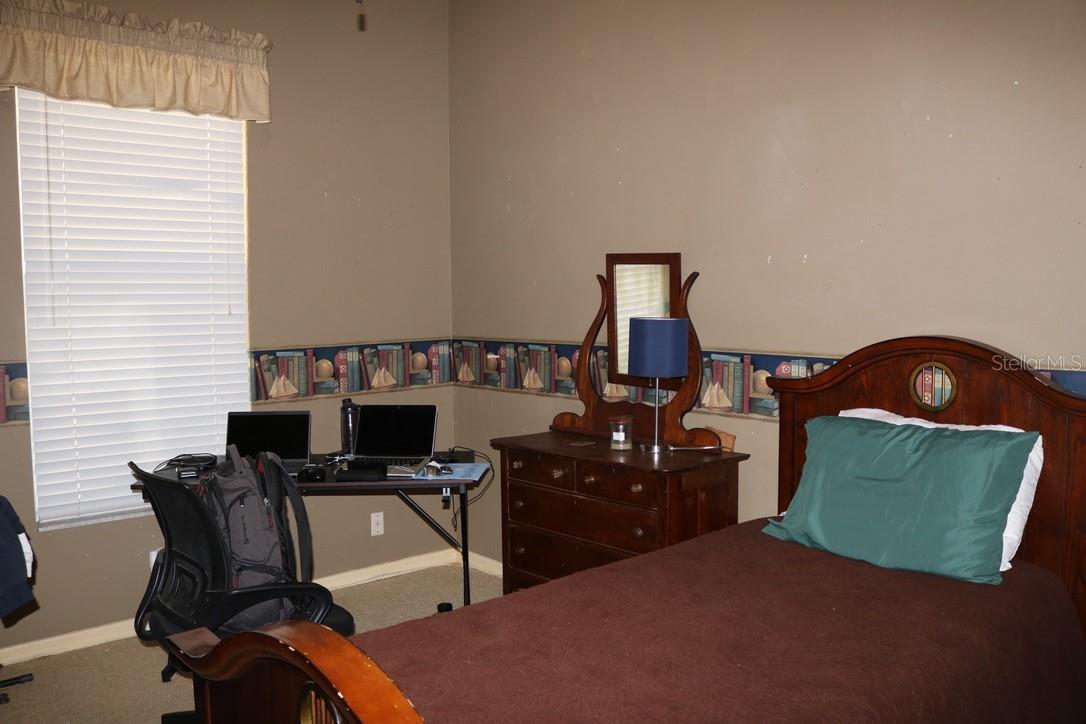 Image 20 of 73 For 19150 Livingston Avenue