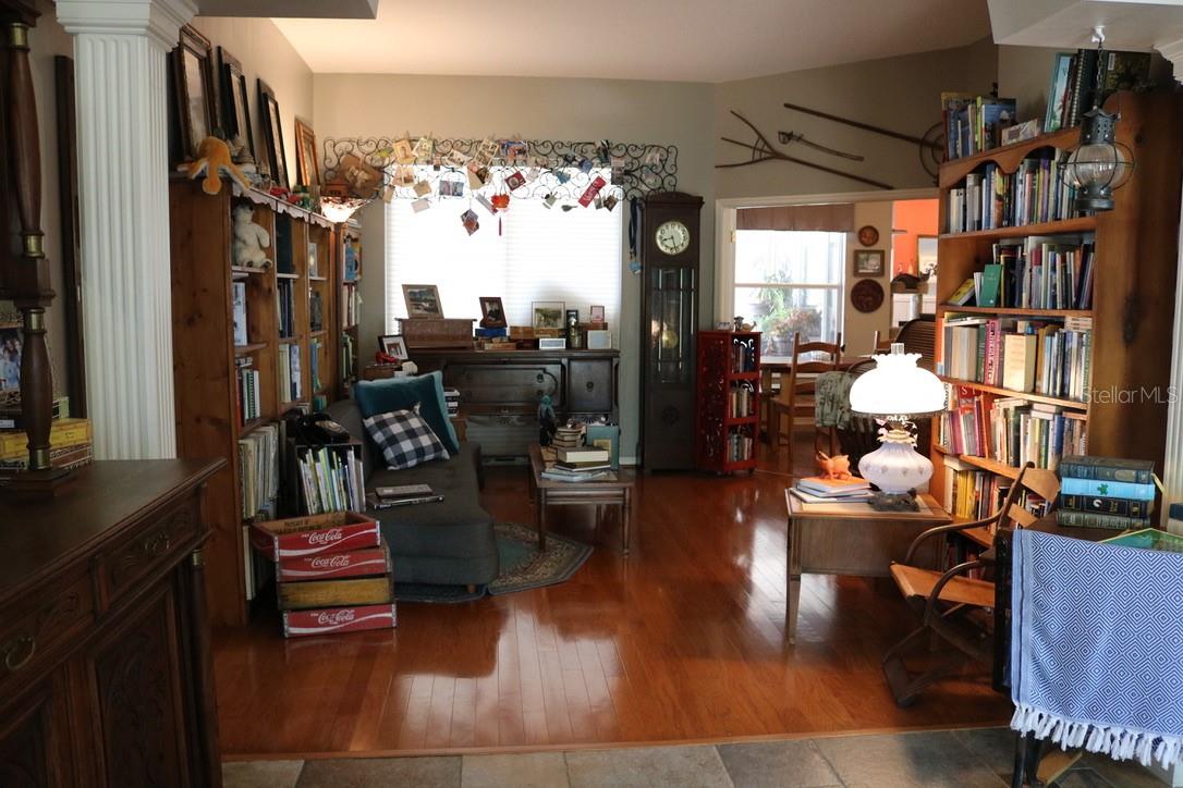 Image 27 of 73 For 19150 Livingston Avenue