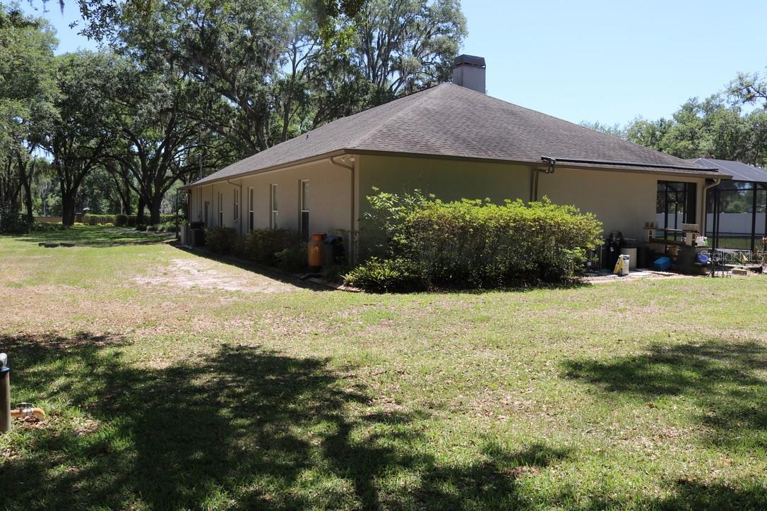 Image 38 of 73 For 19150 Livingston Avenue