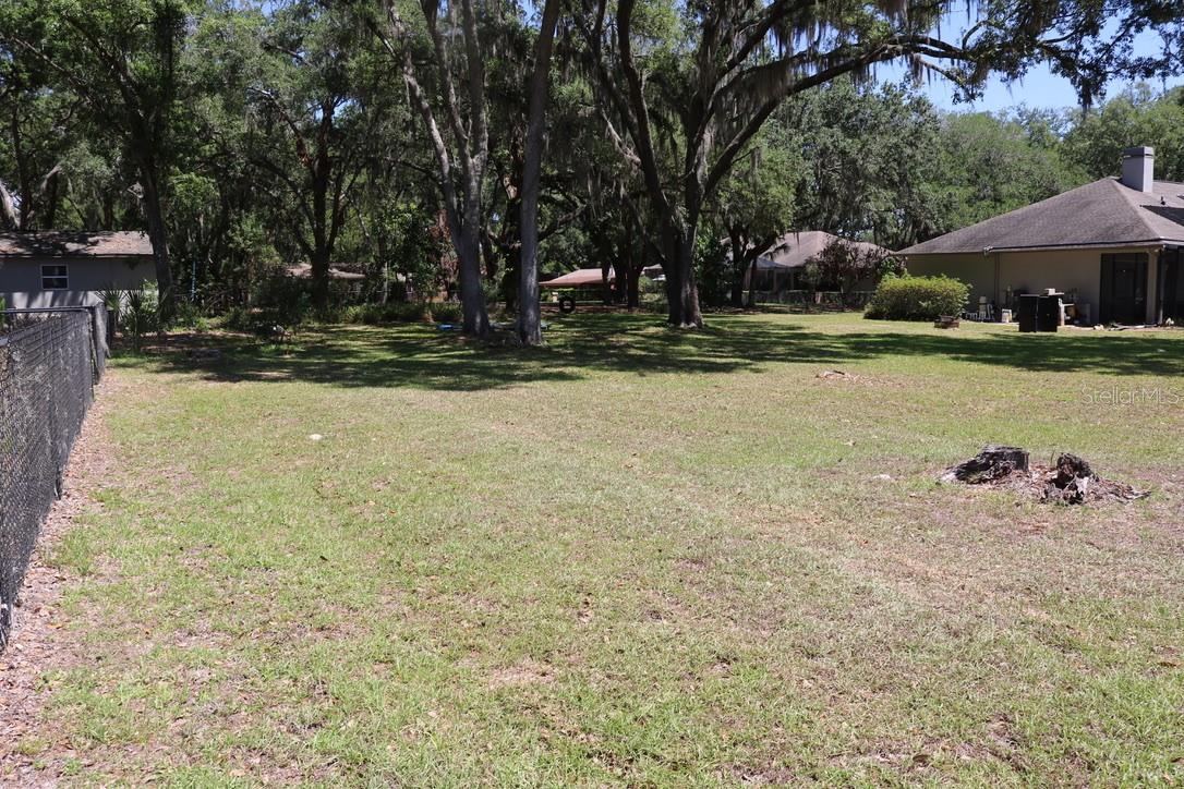 Image 47 of 73 For 19150 Livingston Avenue