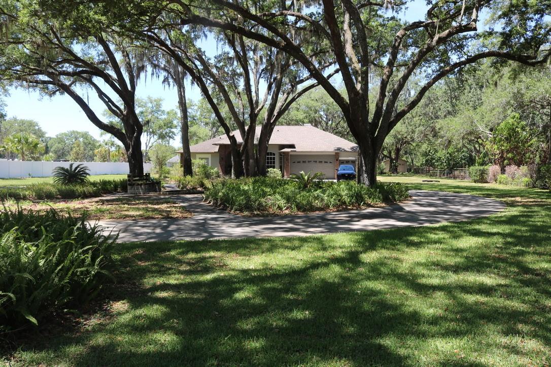 Image 5 of 73 For 19150 Livingston Avenue