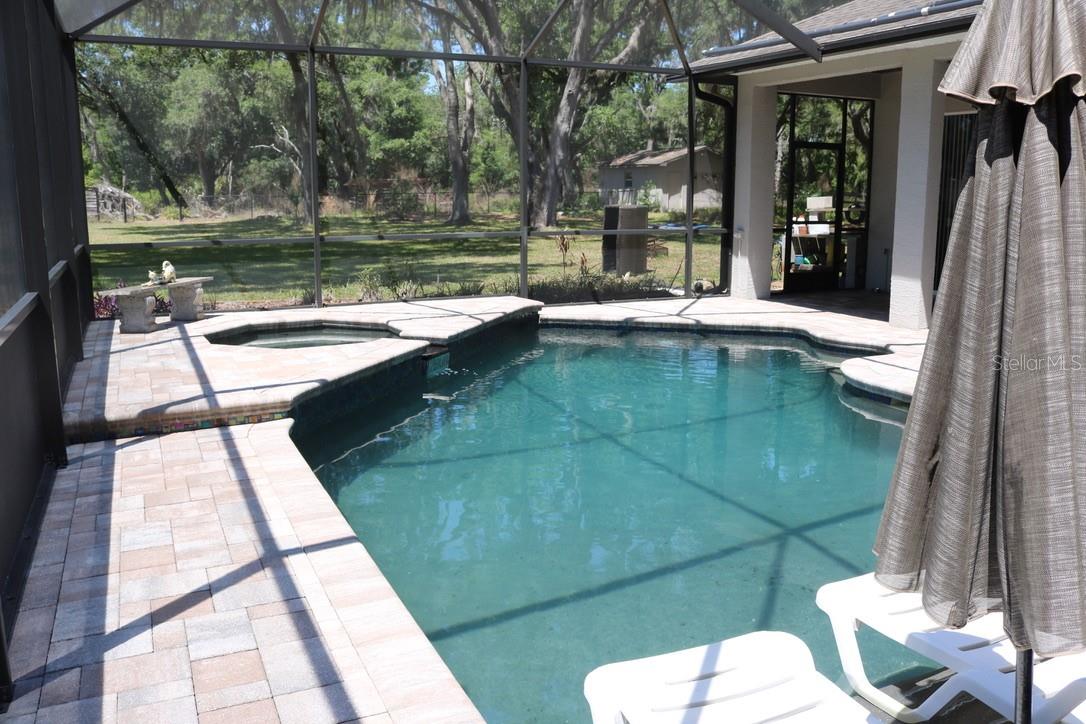 Image 58 of 73 For 19150 Livingston Avenue