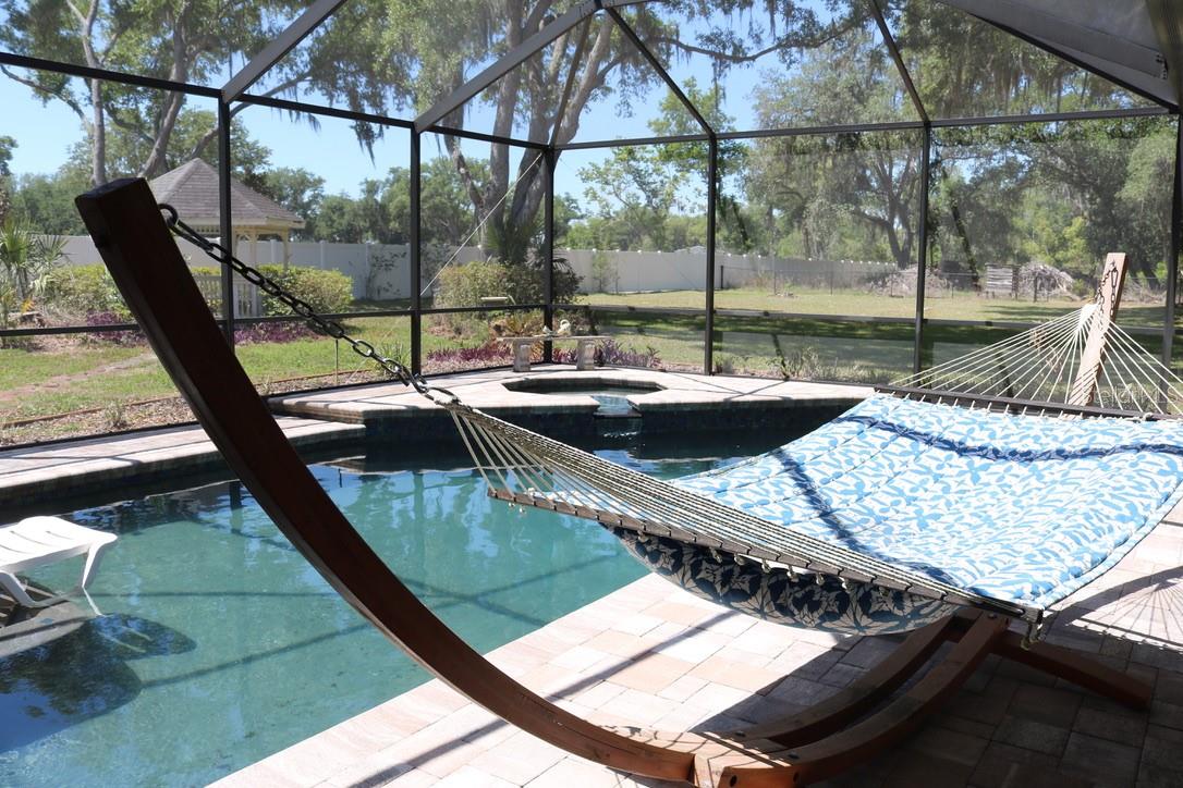 Image 61 of 73 For 19150 Livingston Avenue