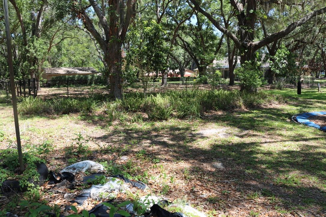 Image 63 of 73 For 19150 Livingston Avenue