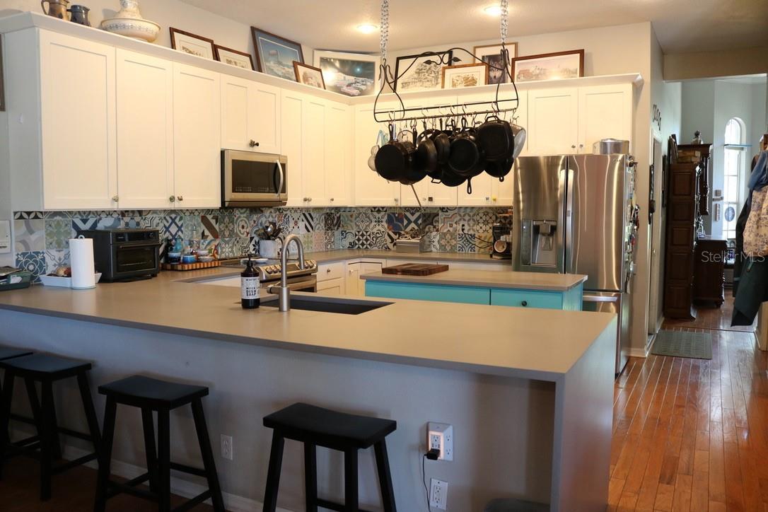 Image 7 of 73 For 19150 Livingston Avenue