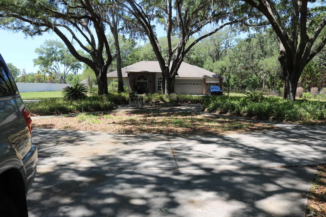 Image 72 of 73 For 19150 Livingston Avenue