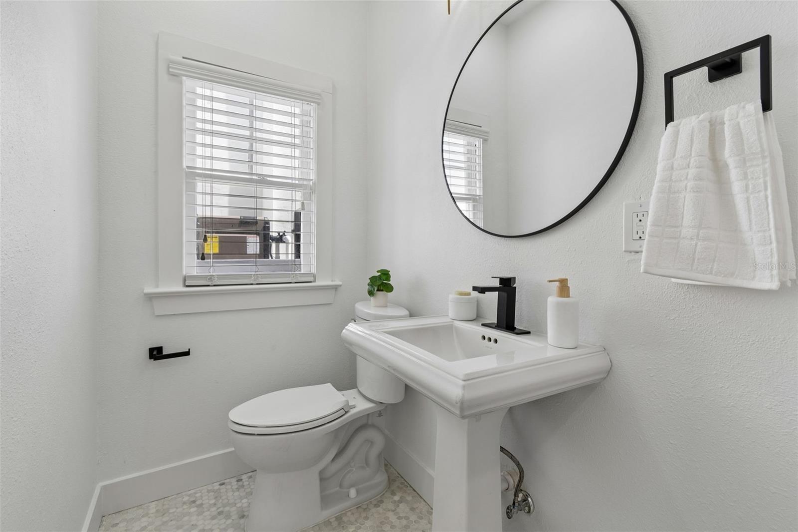 Image 31 of 74 For 723 Brevard Avenue