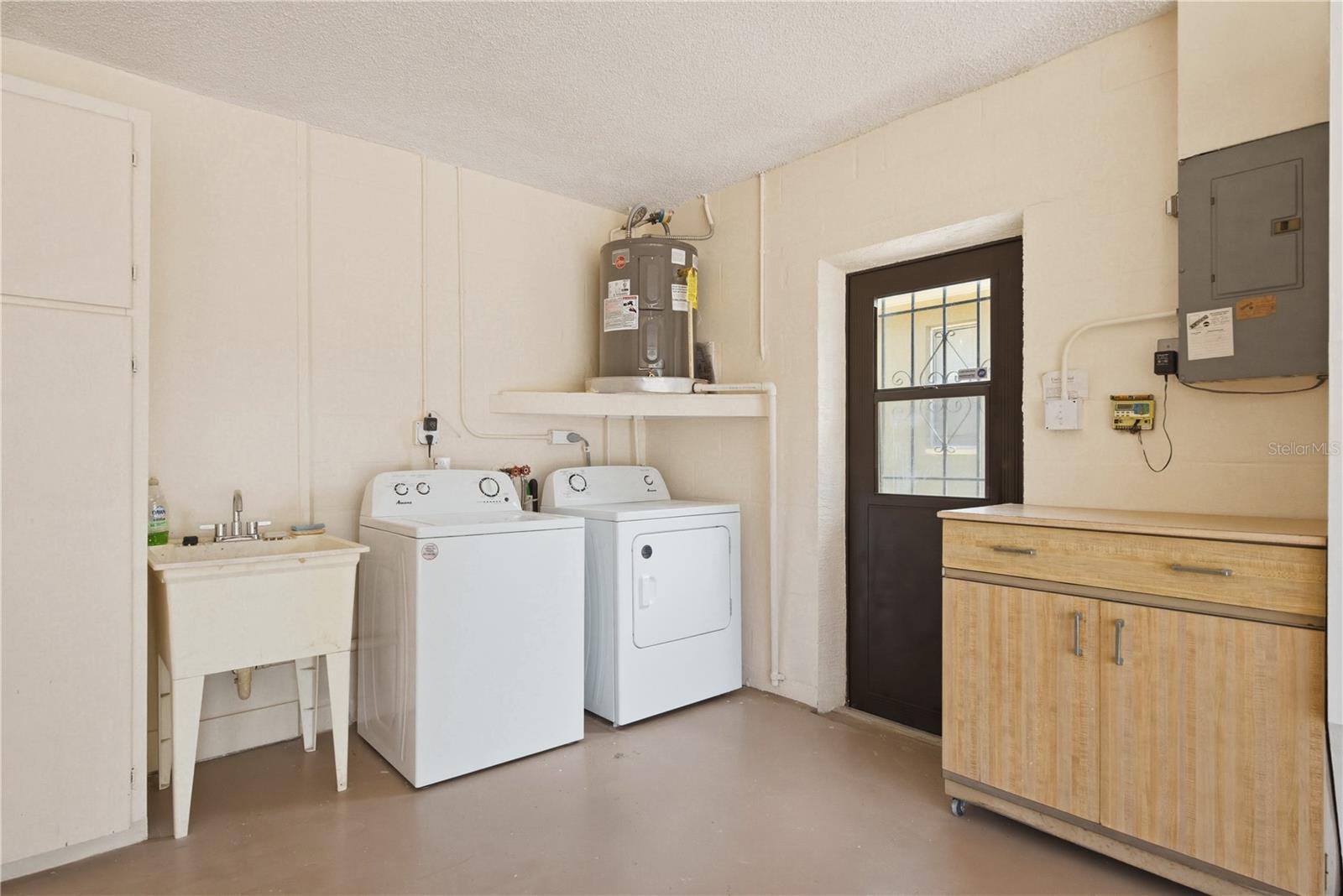 Image 23 of 39 For 7832 Mcpherson Drive