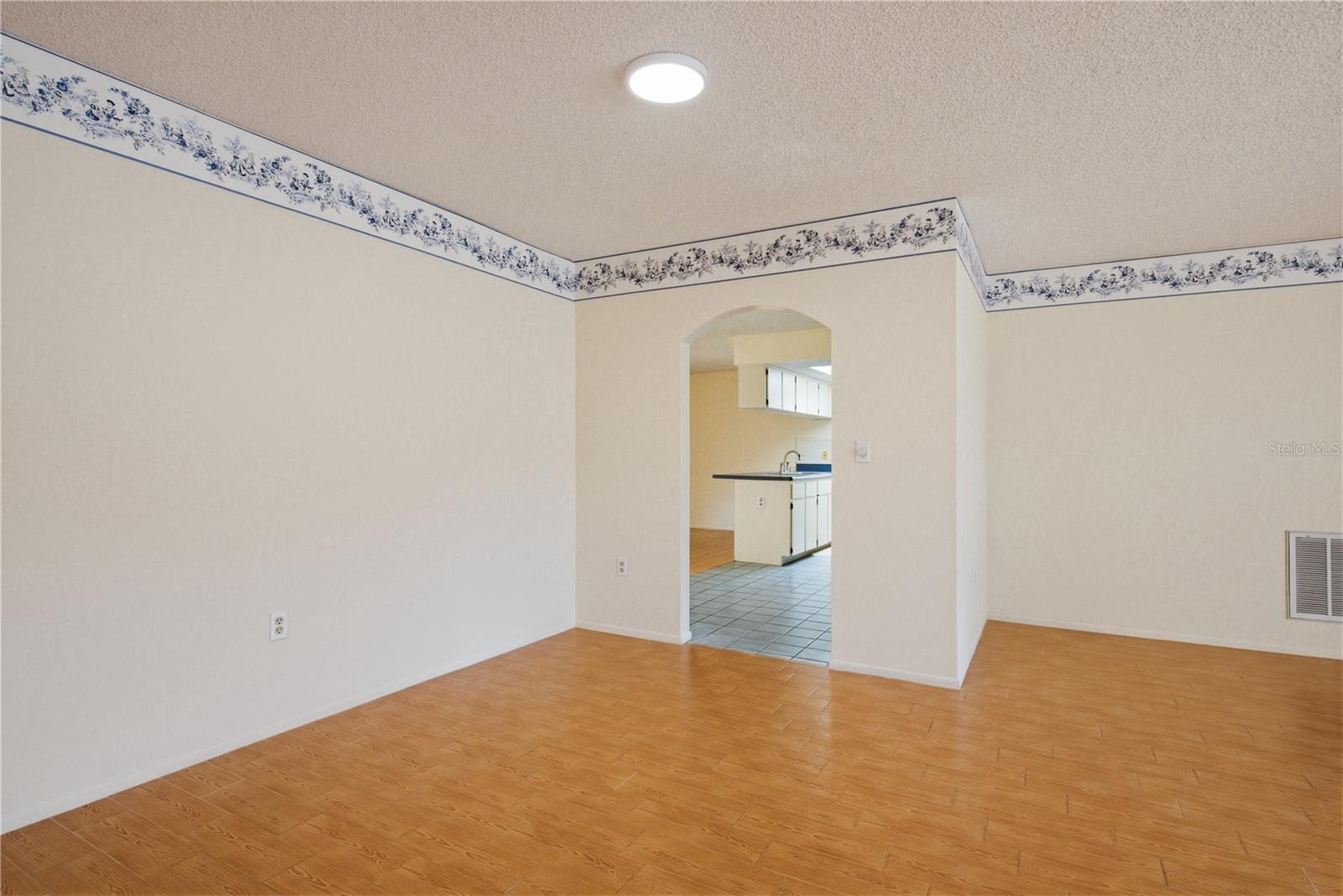 Image 7 of 39 For 7832 Mcpherson Drive