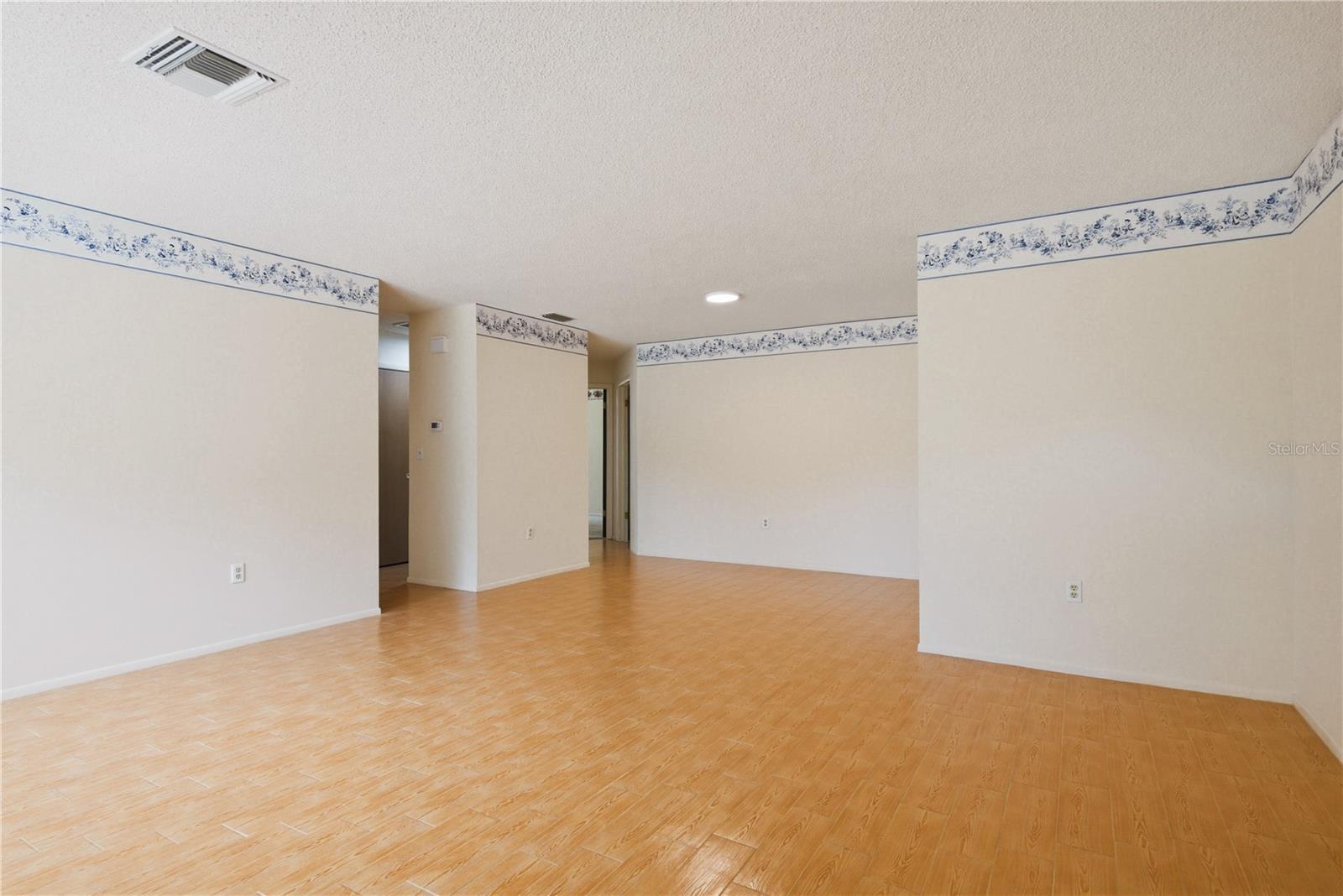 Image 8 of 39 For 7832 Mcpherson Drive