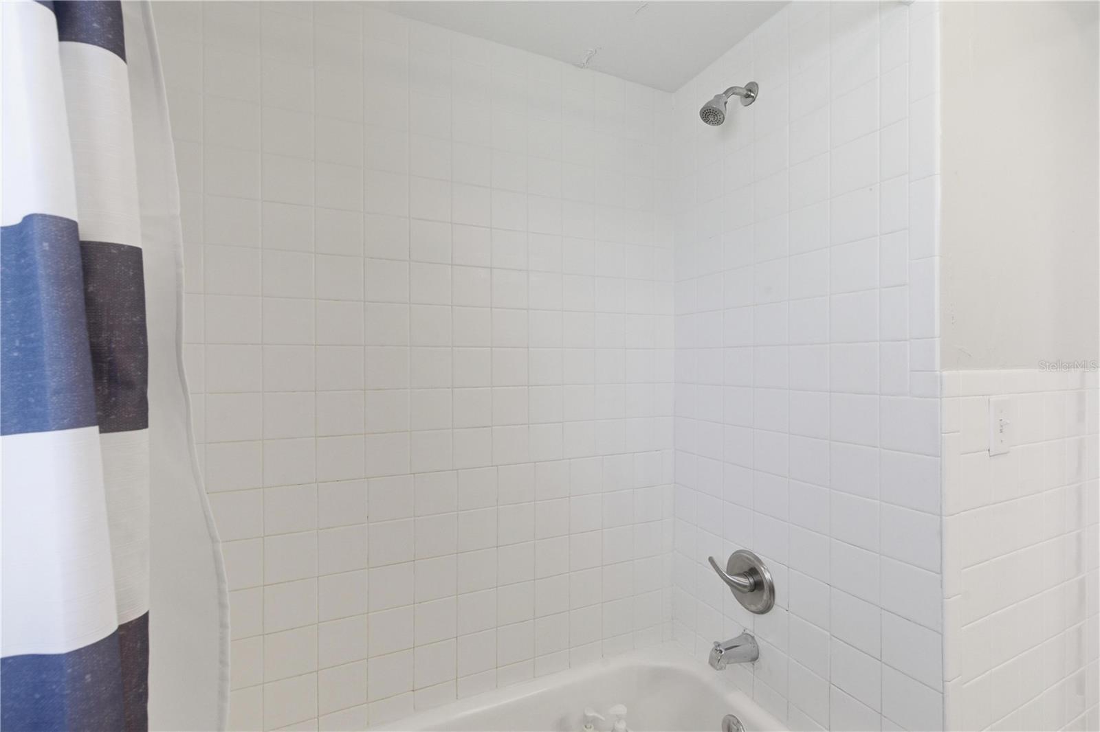 Image 26 of 58 For 1730 Winfield Road N