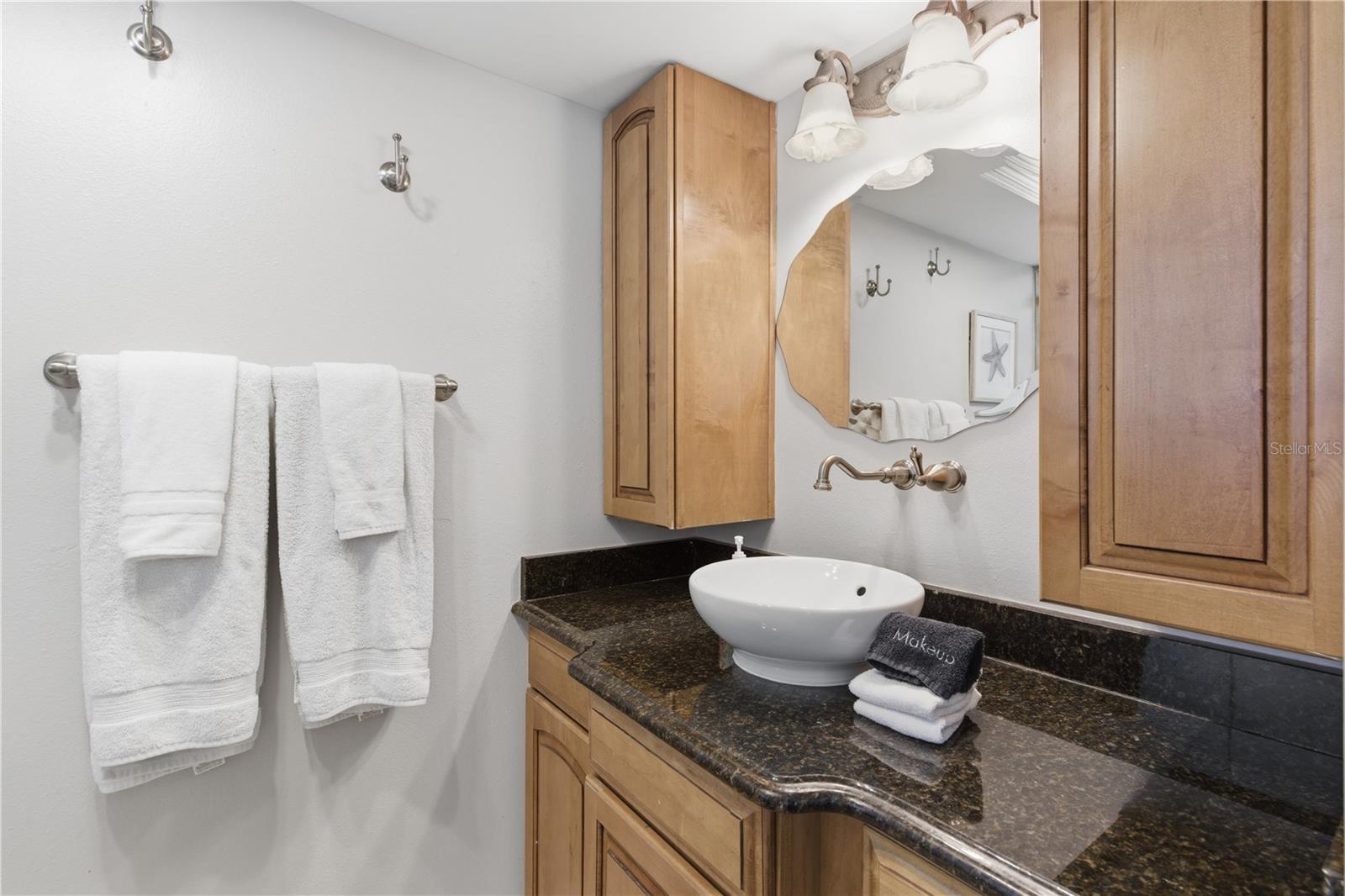 Image 29 of 58 For 1730 Winfield Road N