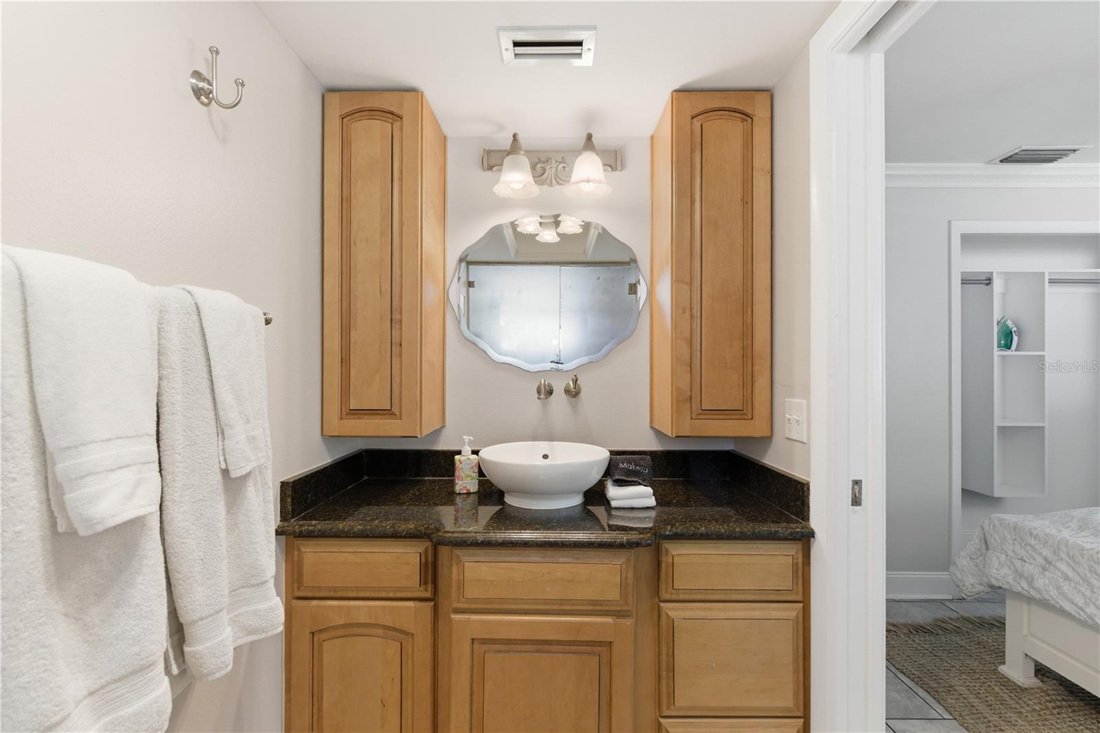 Image 30 of 58 For 1730 Winfield Road N