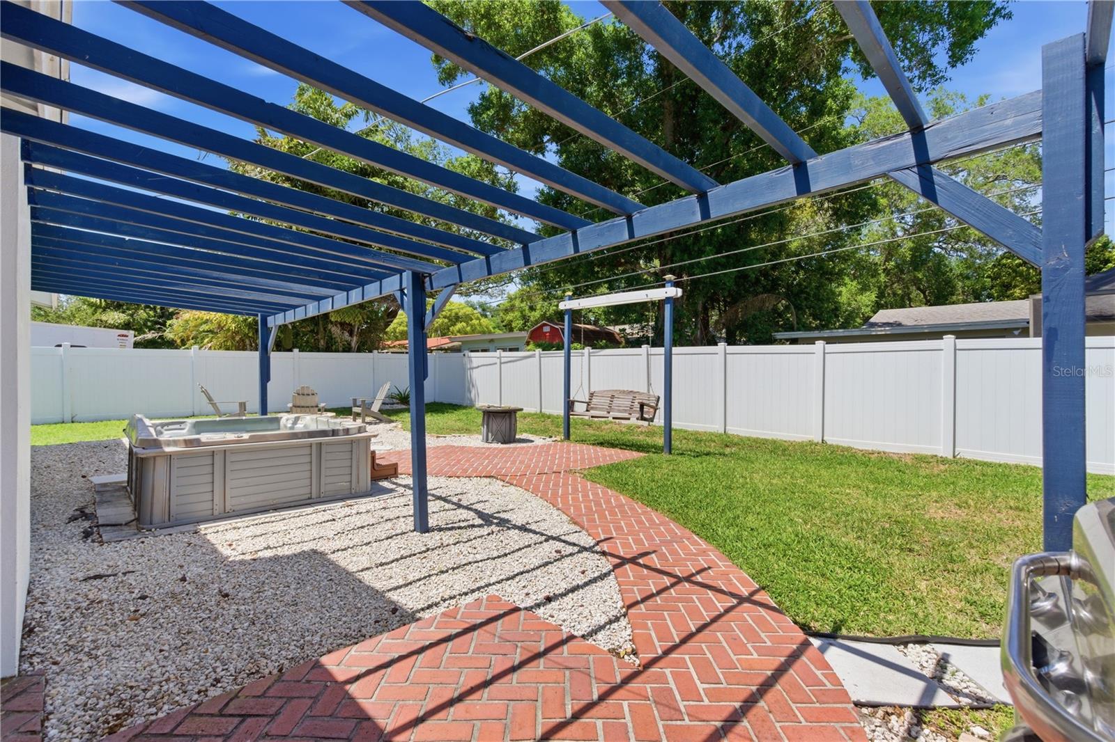 Image 35 of 58 For 1730 Winfield Road N