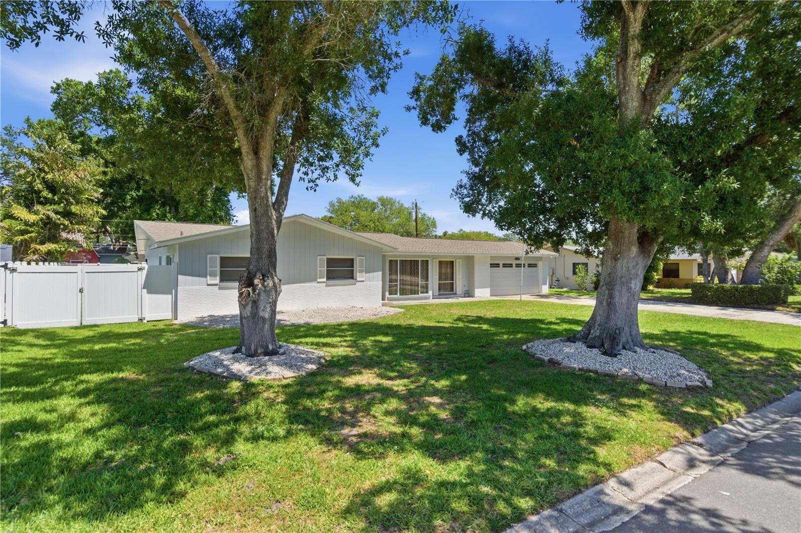 Image 47 of 58 For 1730 Winfield Road N