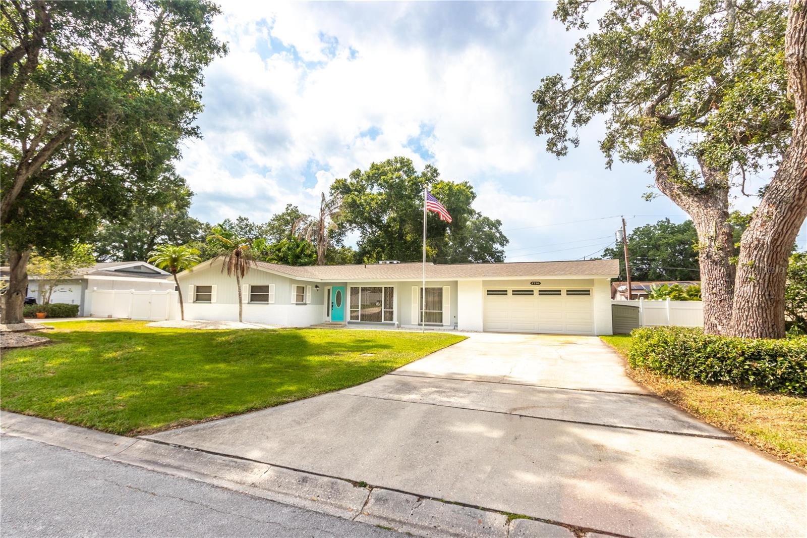 Image 53 of 58 For 1730 Winfield Road N