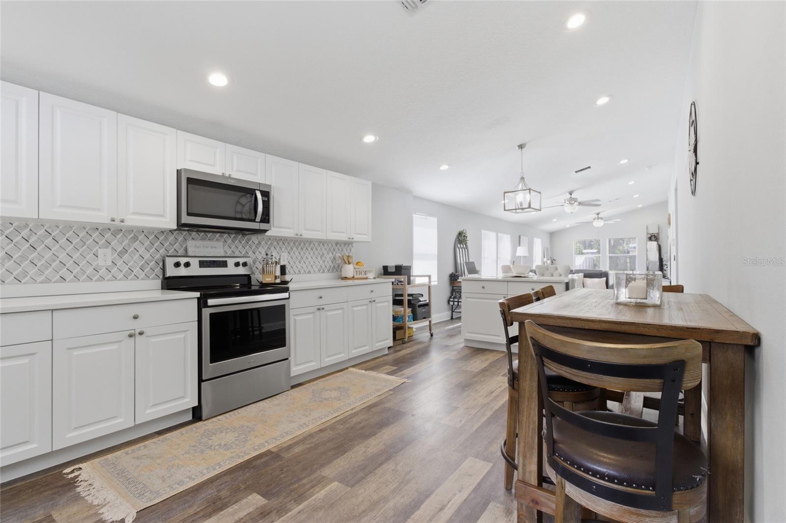 Image 11 of 33 For 1613 Chelsea Street