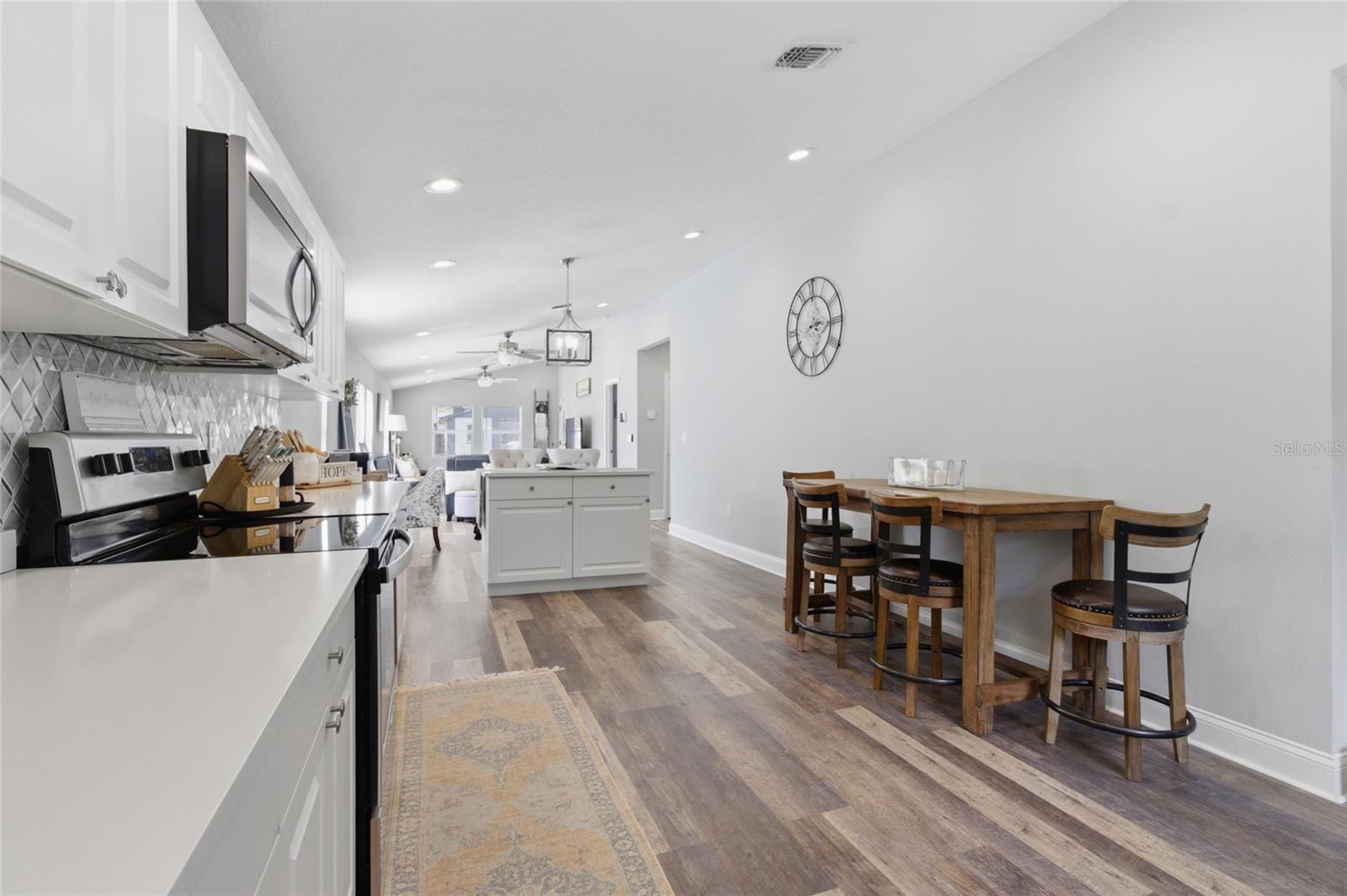 Image 14 of 33 For 1613 Chelsea Street