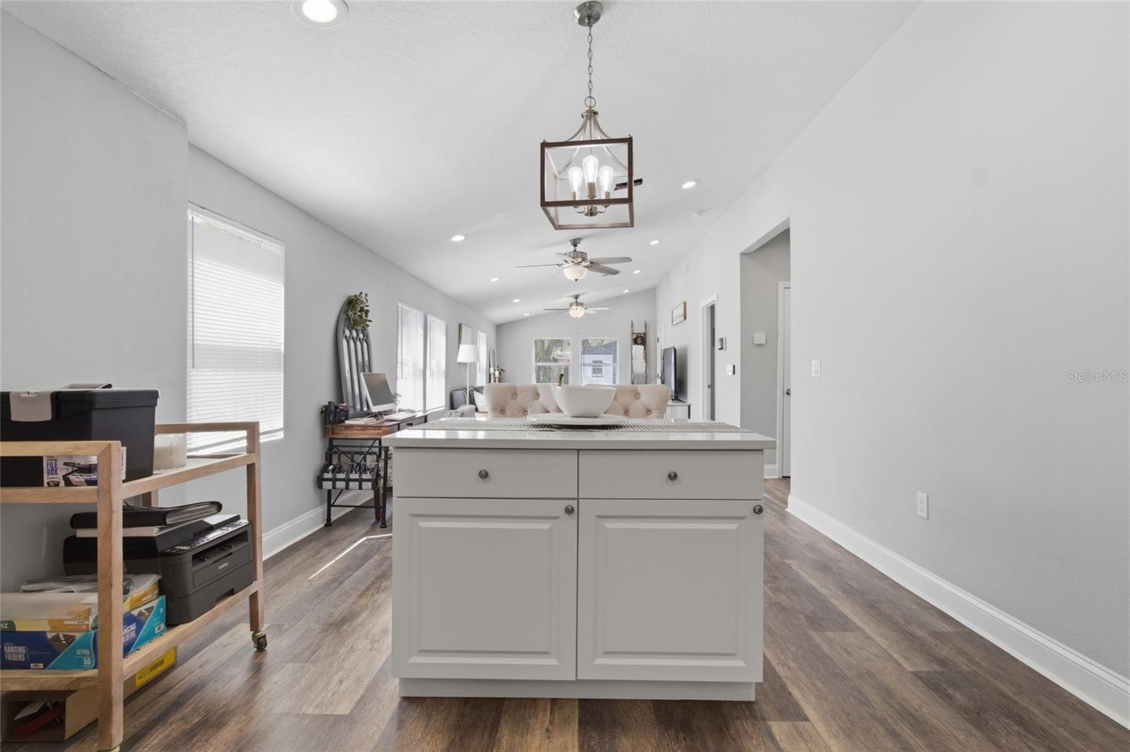 Image 9 of 33 For 1613 Chelsea Street