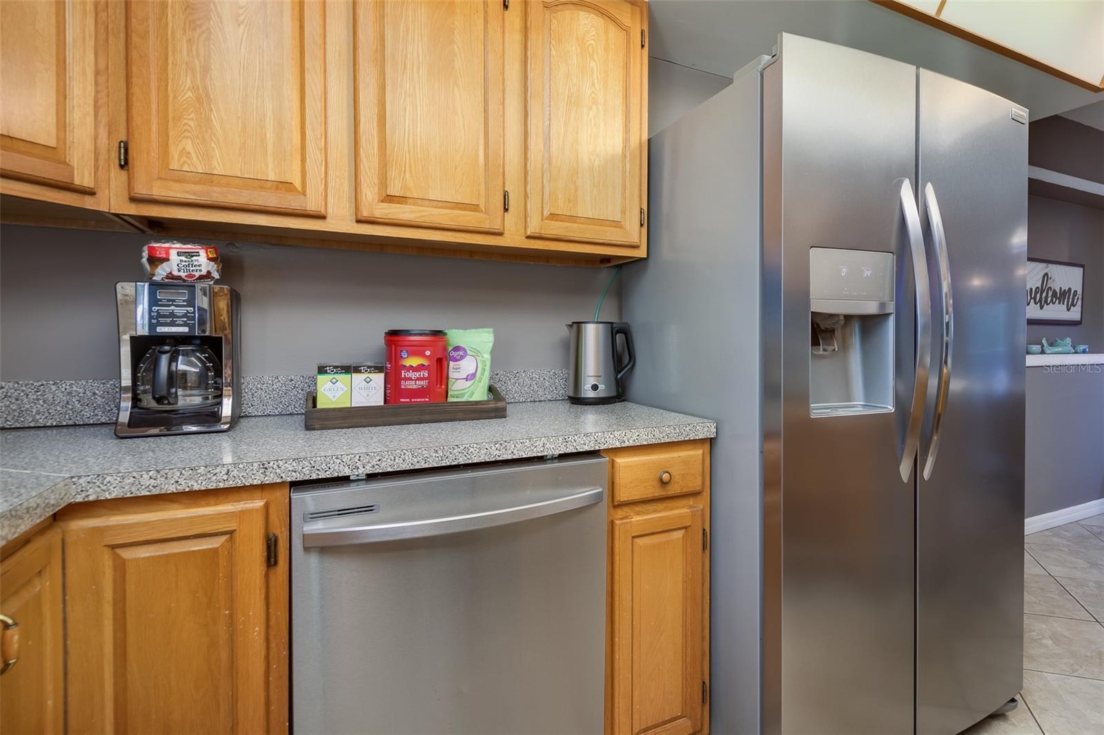 Image 29 of 75 For 1 Maplewood Avenue