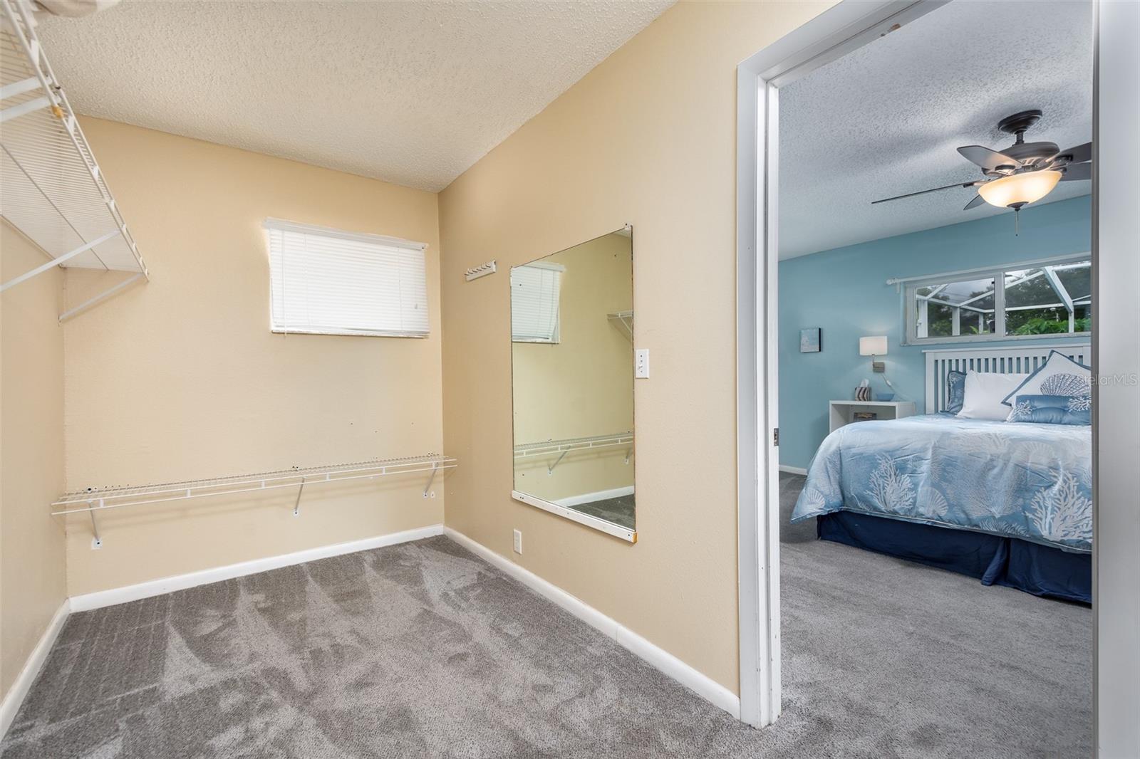 Image 34 of 75 For 1 Maplewood Avenue