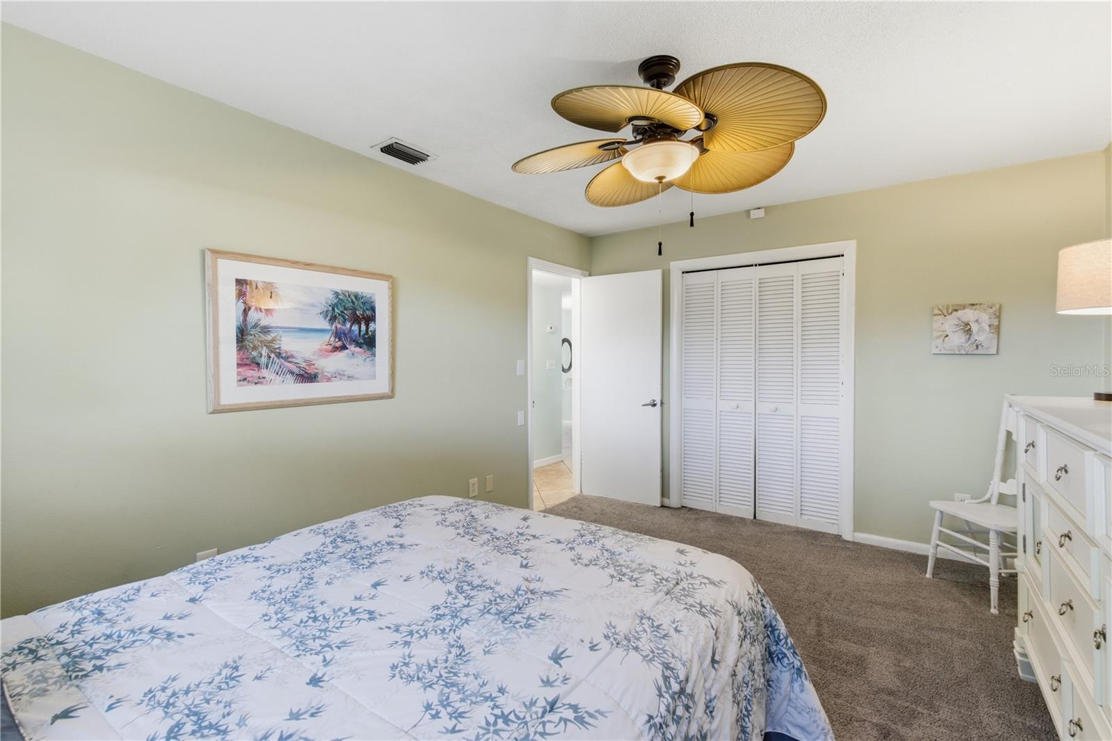 Image 40 of 75 For 1 Maplewood Avenue