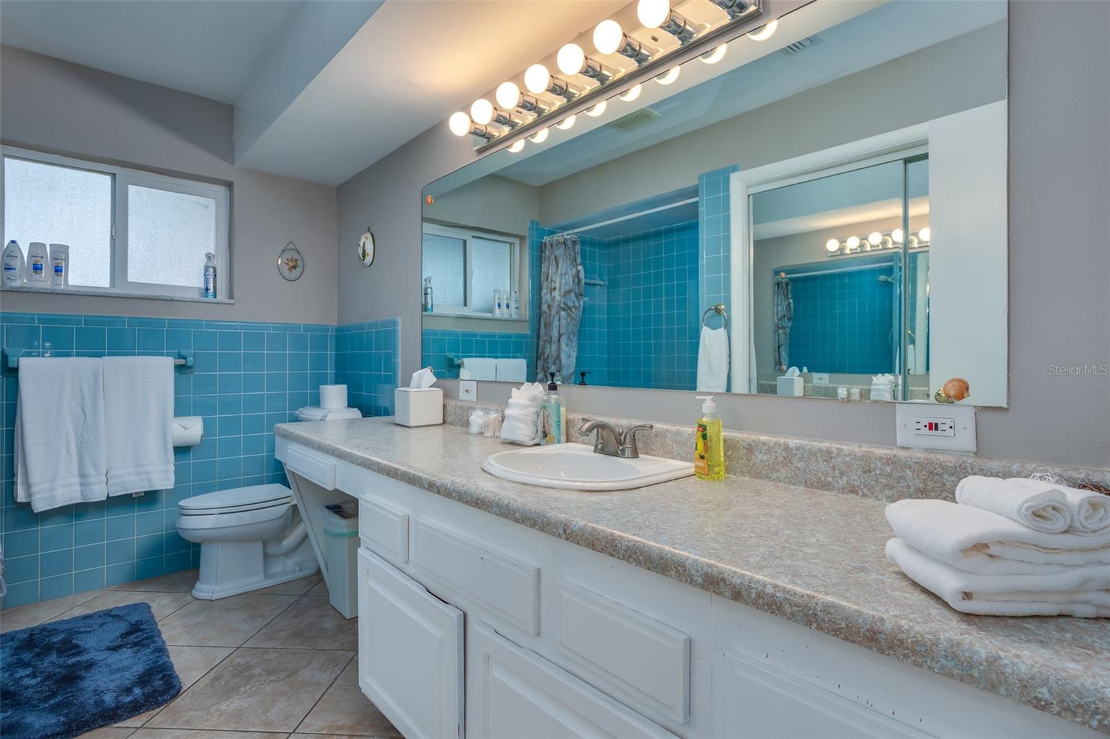 Image 45 of 75 For 1 Maplewood Avenue