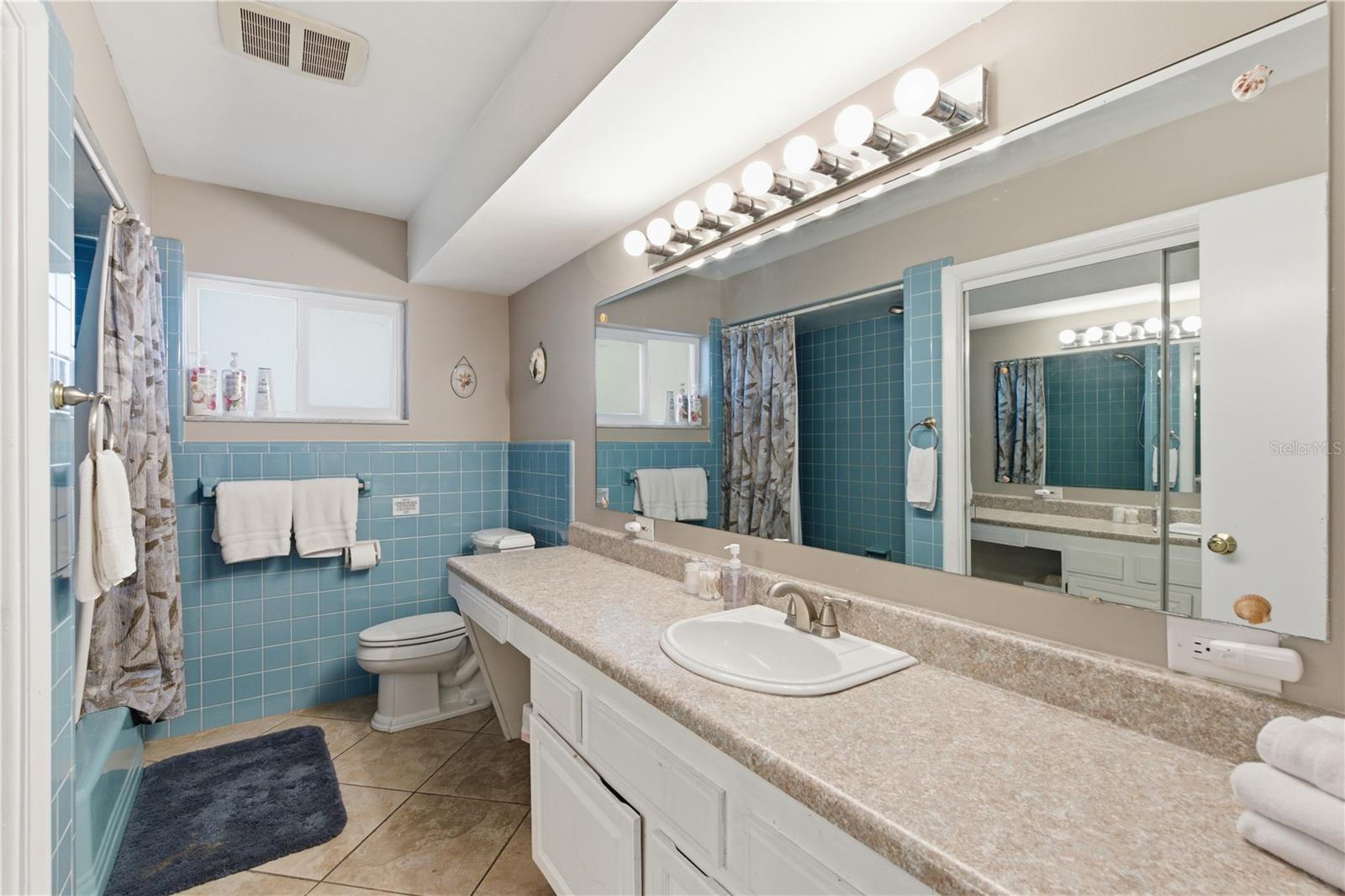 Image 46 of 75 For 1 Maplewood Avenue