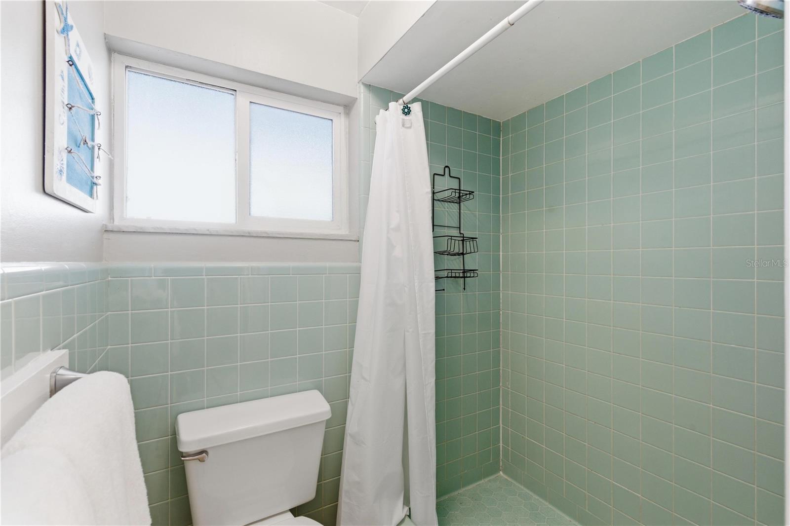 Image 51 of 75 For 1 Maplewood Avenue