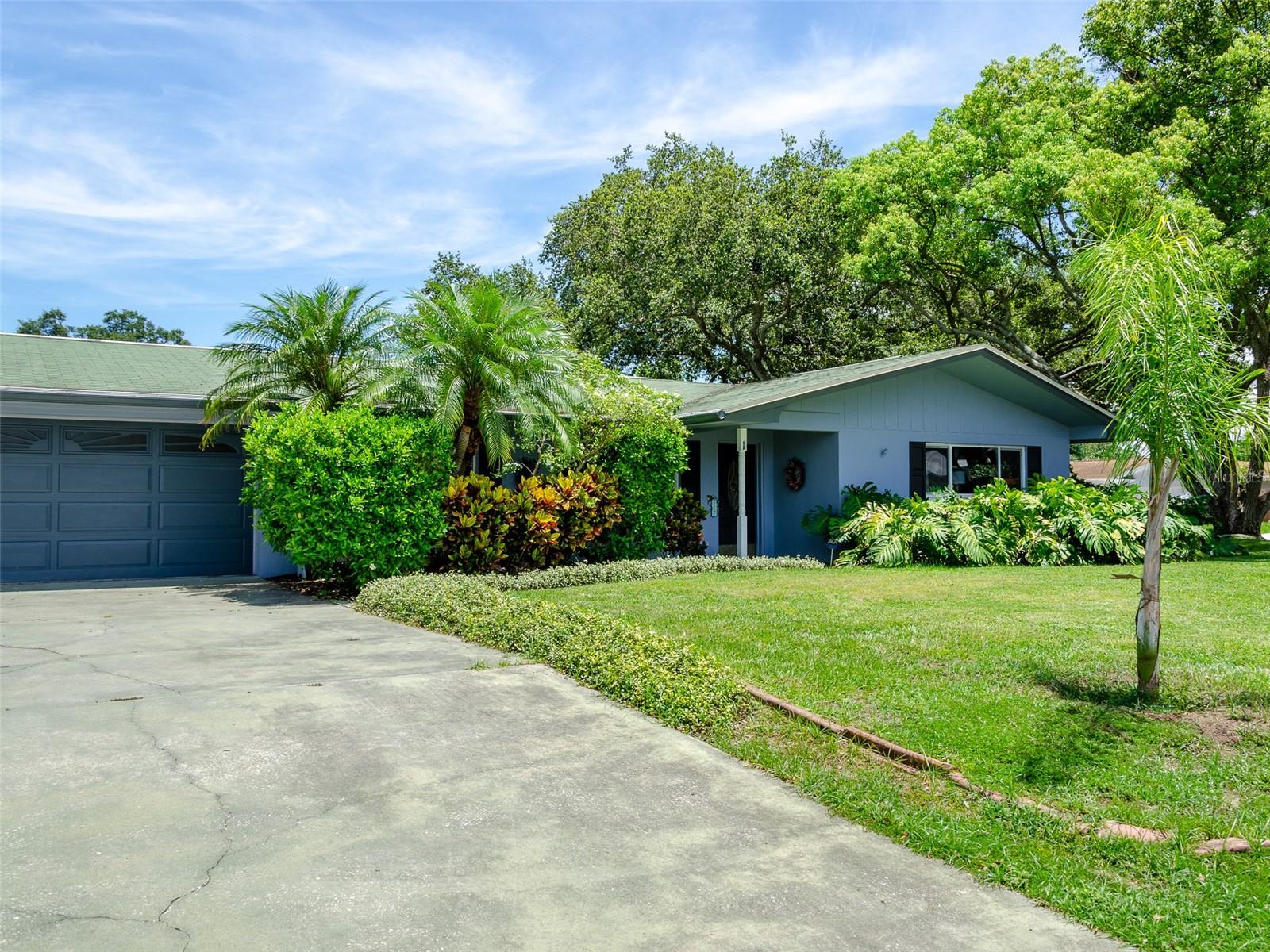 Image 71 of 75 For 1 Maplewood Avenue