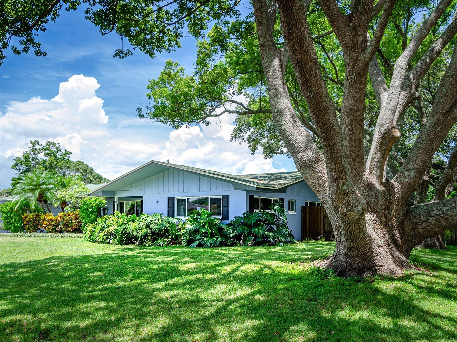 Image 72 of 75 For 1 Maplewood Avenue