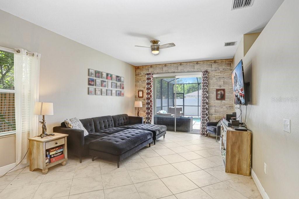 Image 14 of 41 For 6915 Monarch Park Drive